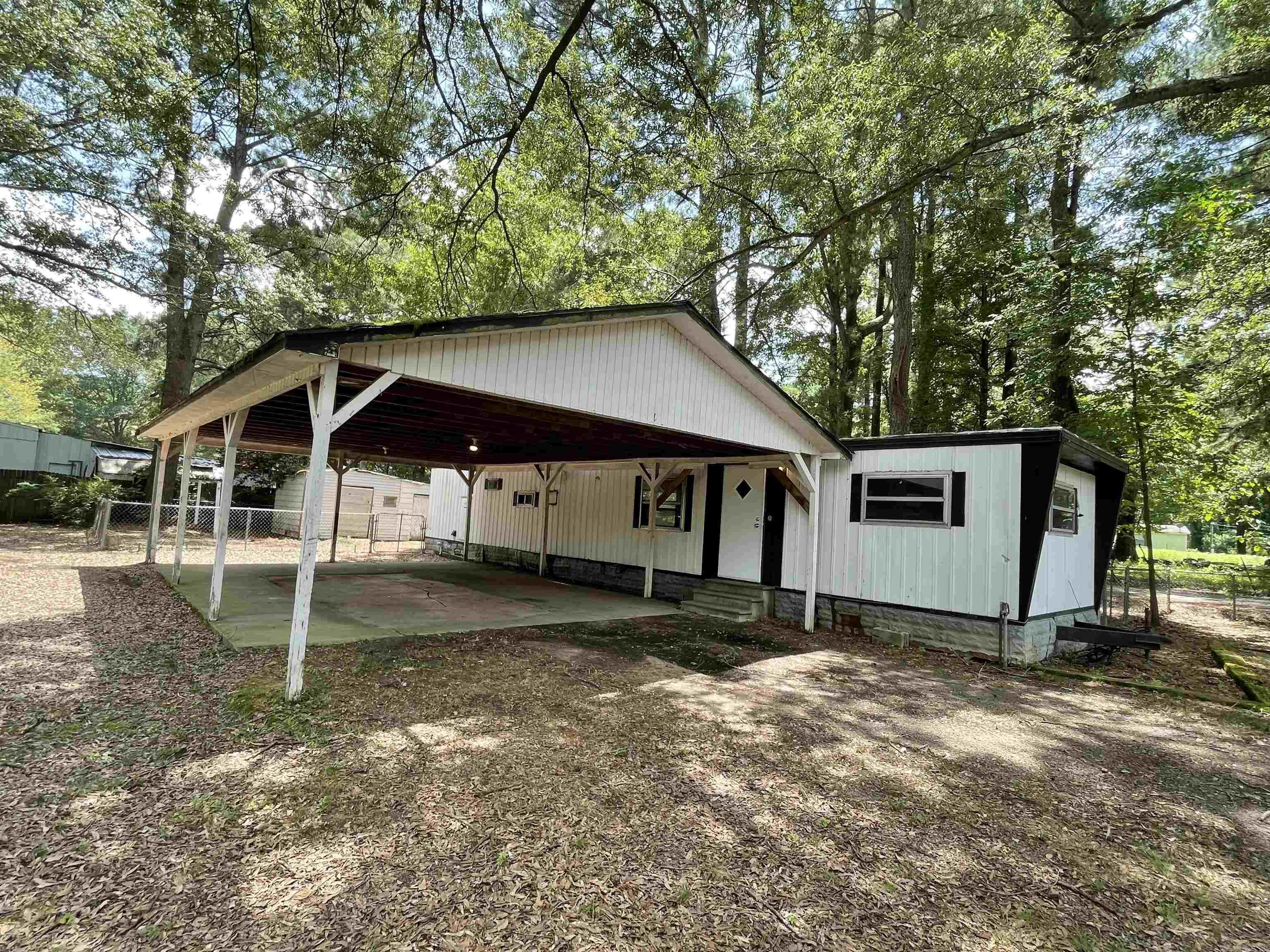 711 Dauthat St  Kensett, AR