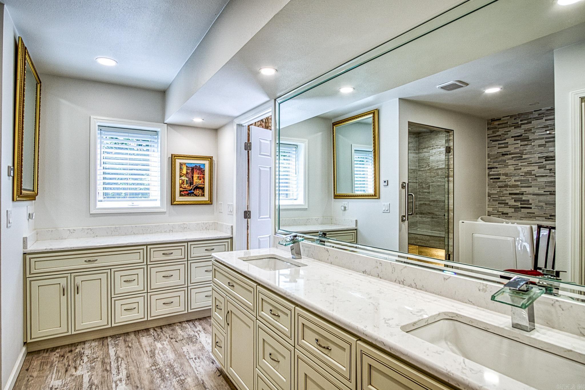 37 Ponferrada Way  Hot Springs Village, AR