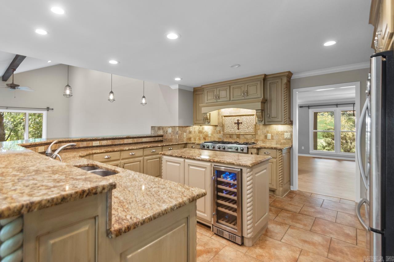 15 Saint Charles  Little Rock, AR