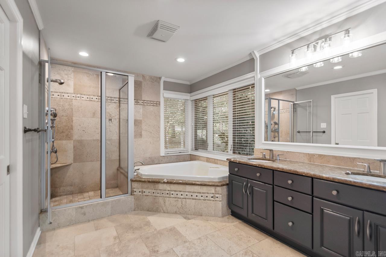 15 Saint Charles  Little Rock, AR