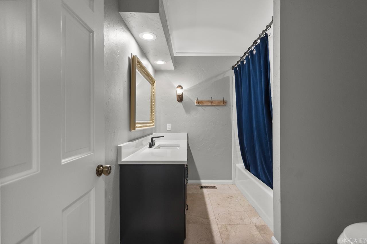 15 Saint Charles  Little Rock, AR