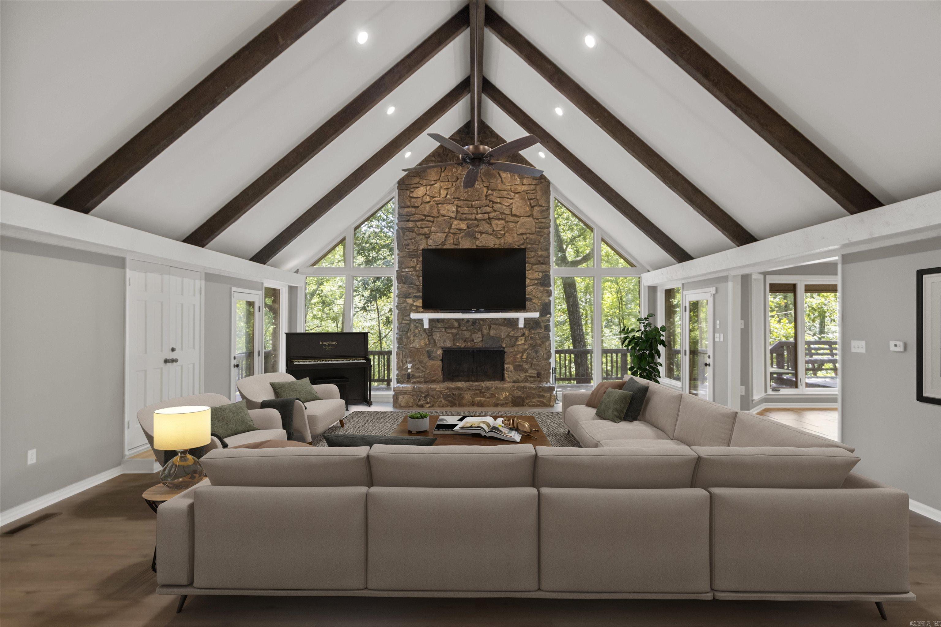 15 Saint Charles  Little Rock, AR