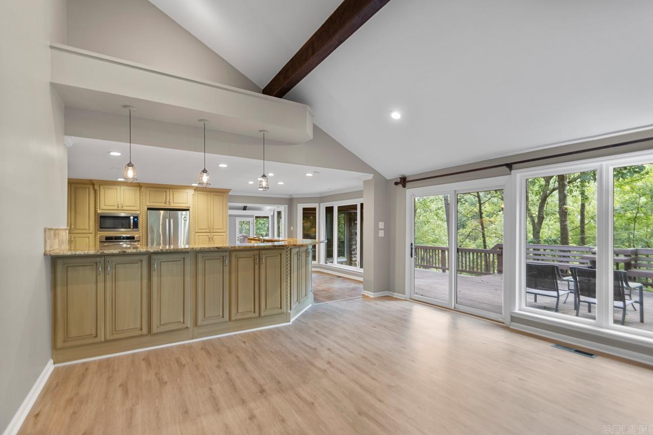 15 Saint Charles  Little Rock, AR