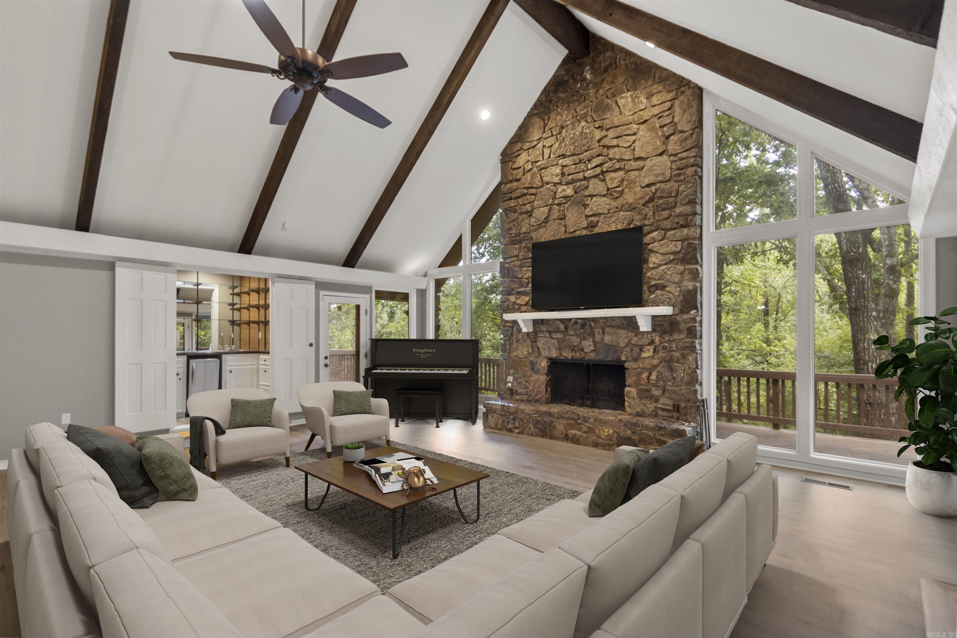 15 Saint Charles  Little Rock, AR