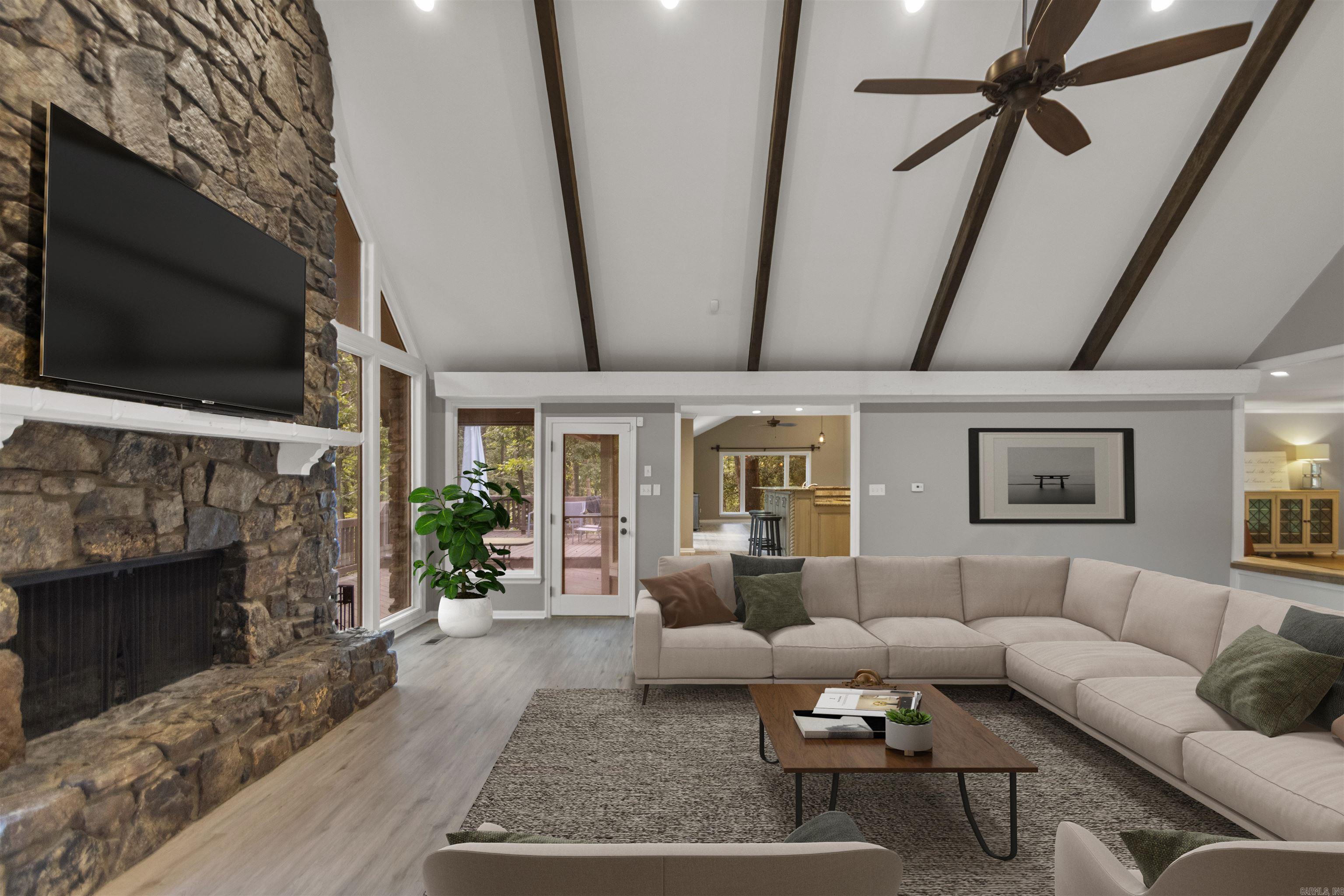 15 Saint Charles  Little Rock, AR