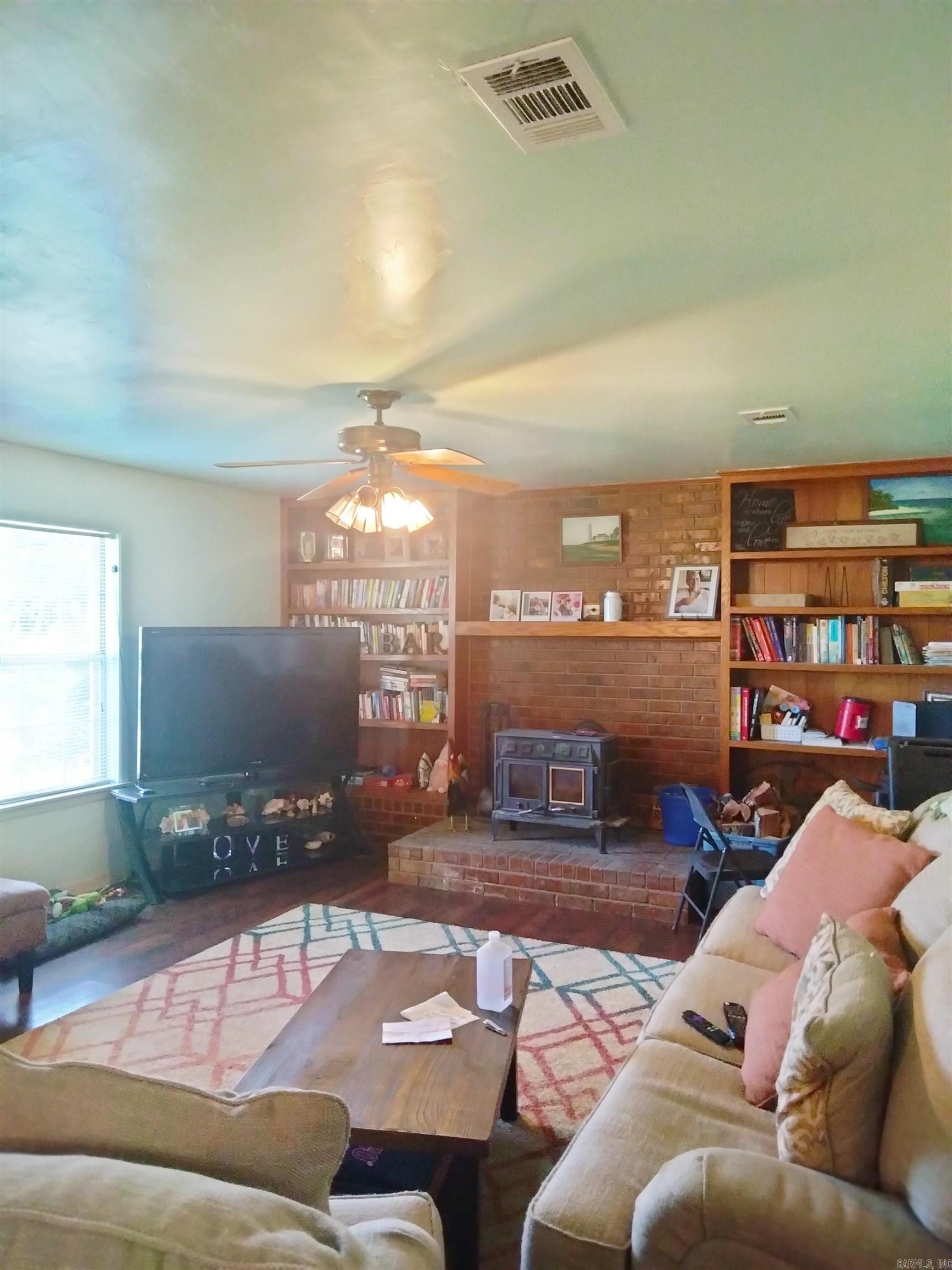 352 King  Gillham, AR