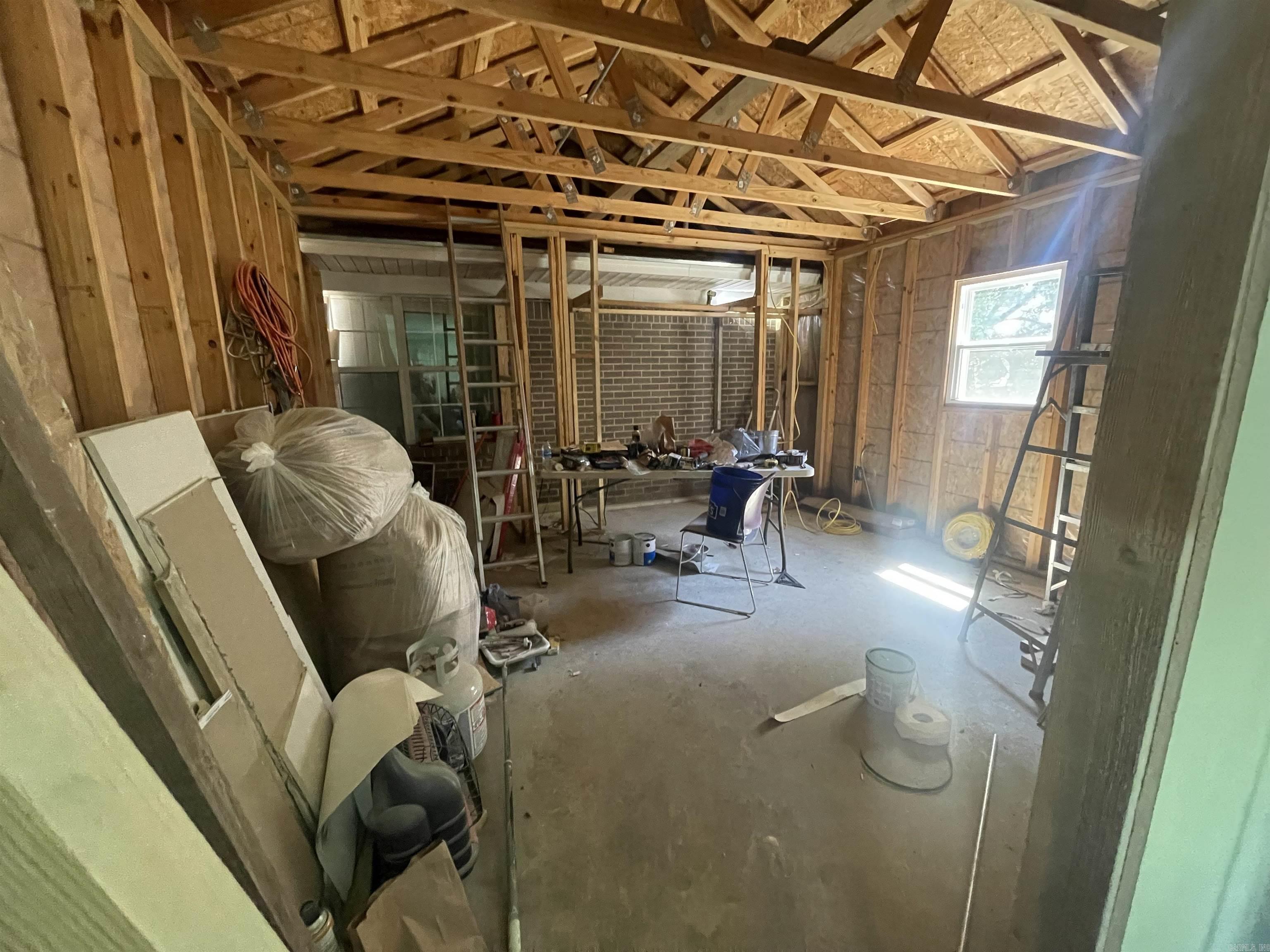 352 King Road Gillham, AR 71841