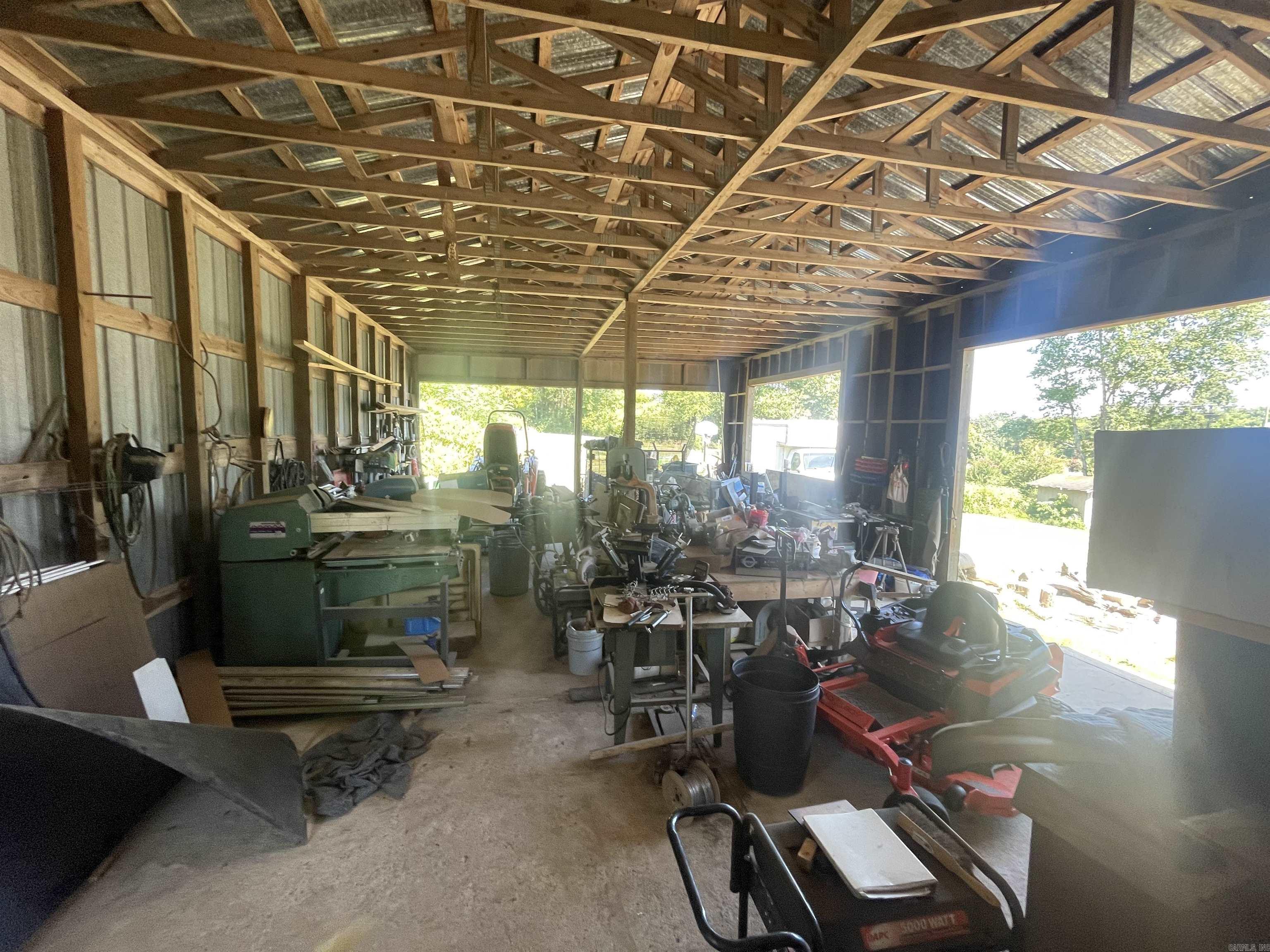 352 King Road Gillham, AR 71841