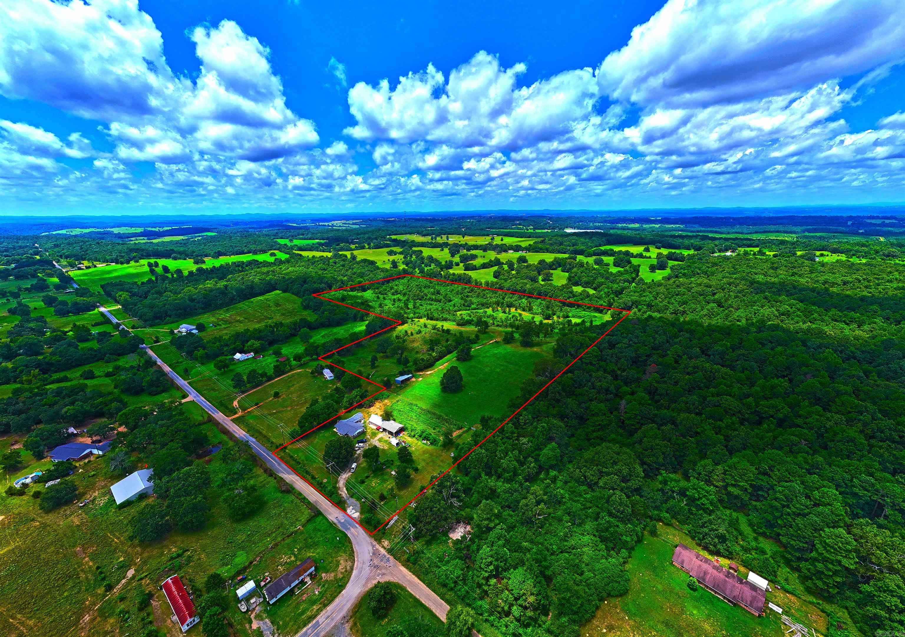 352 King Road Gillham, AR 71841
