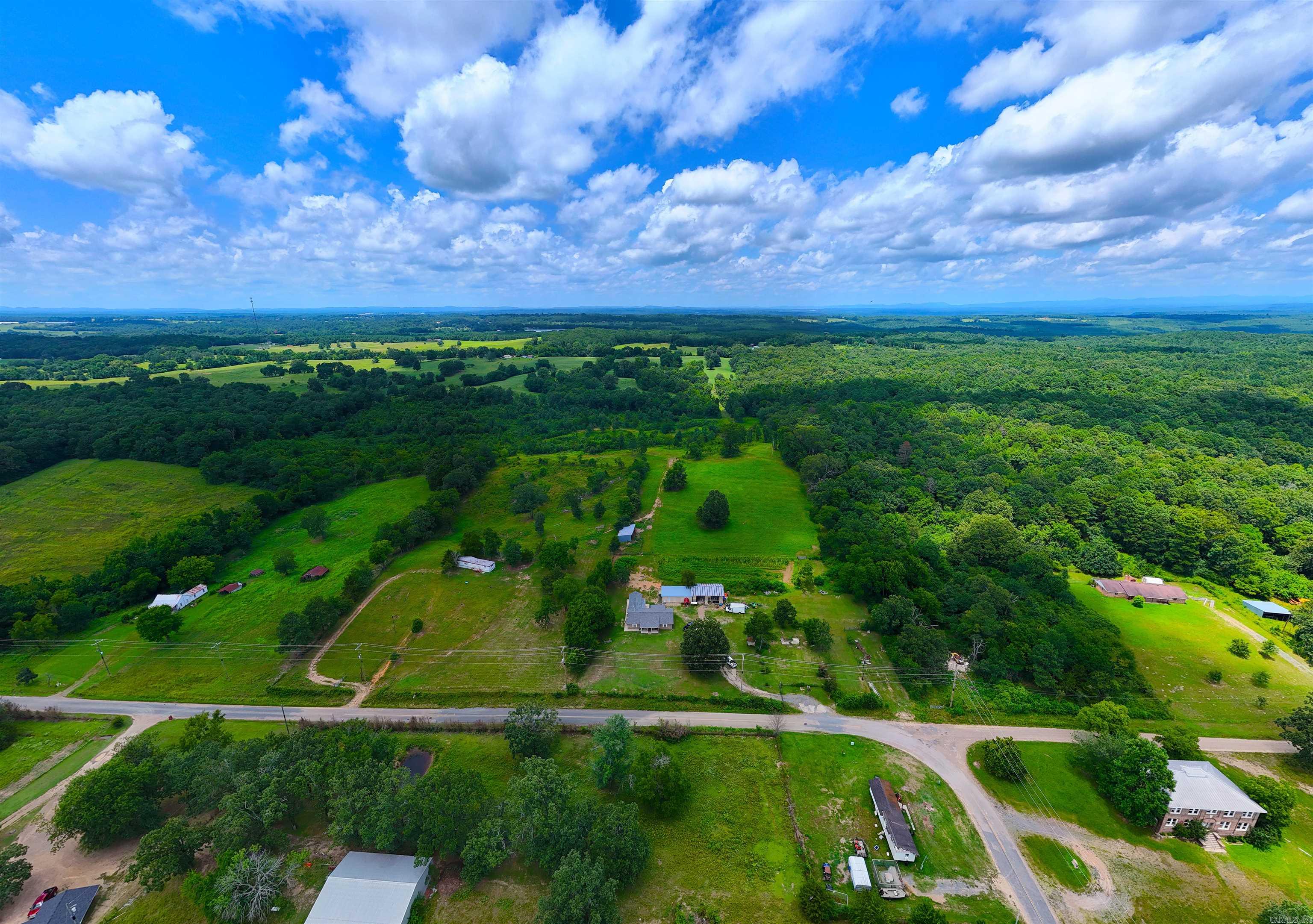352 King Road Gillham, AR 71841
