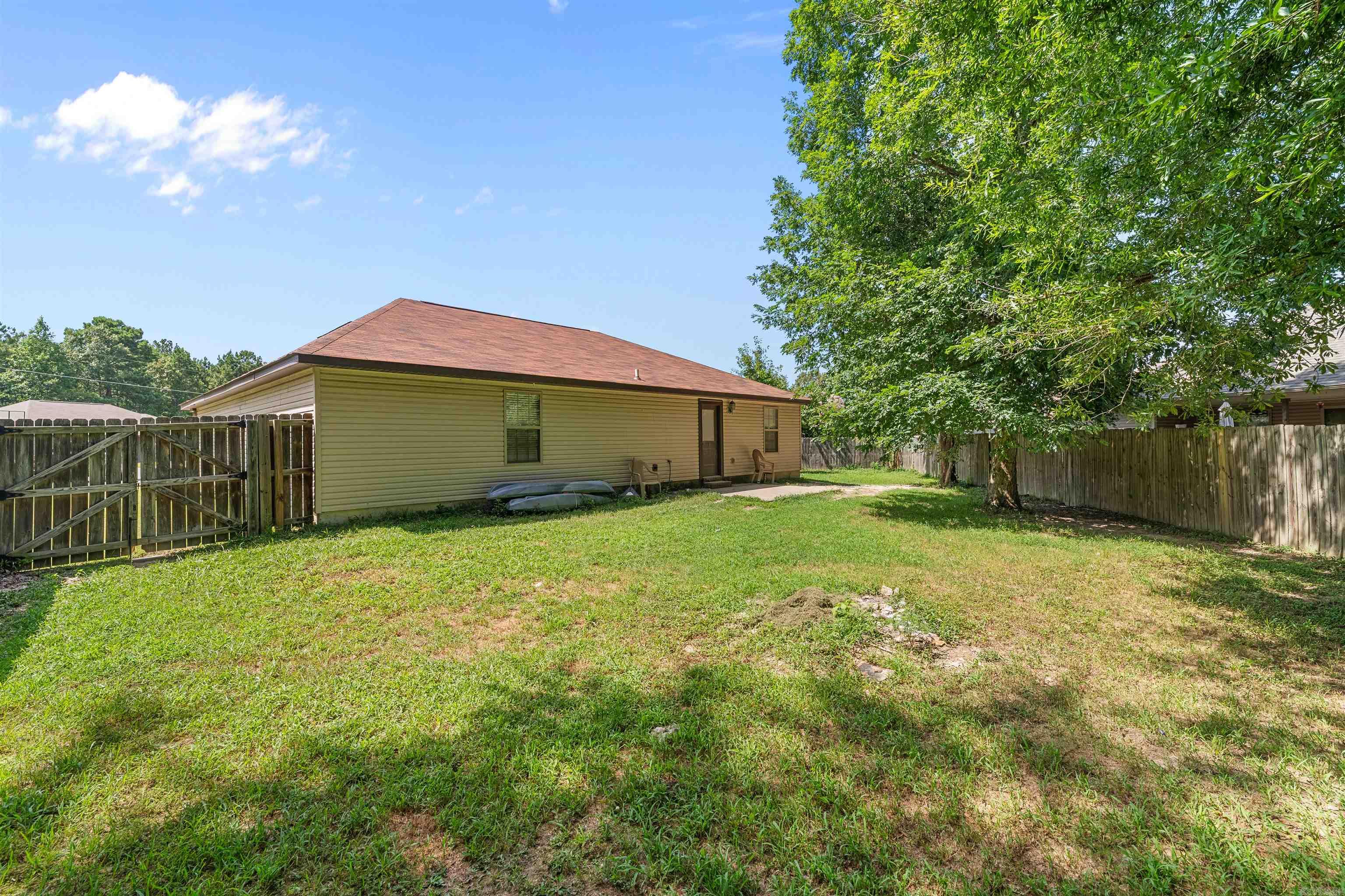 513 Saint Charles Ct  Haskell, AR