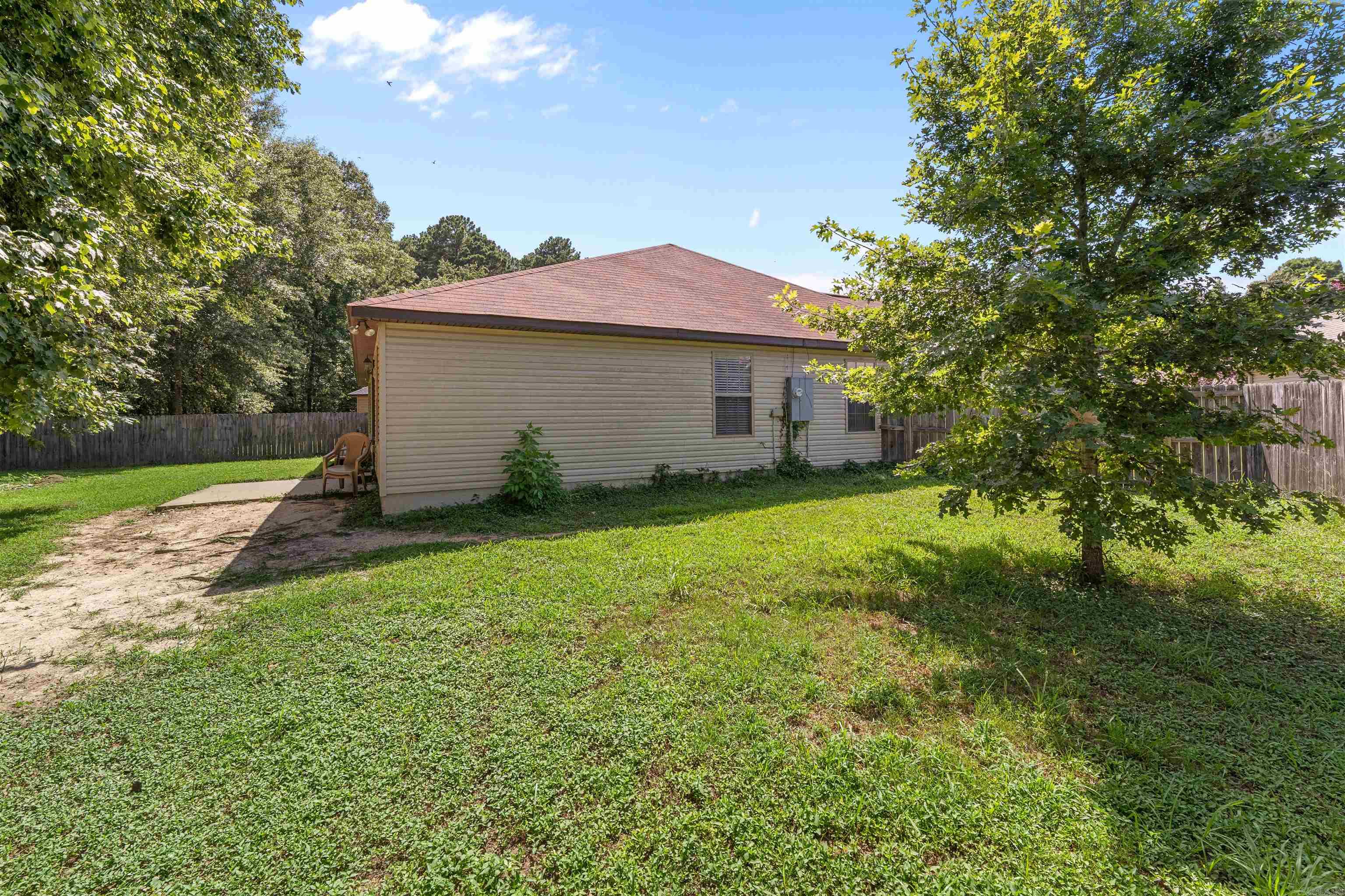 513 Saint Charles Ct  Haskell, AR