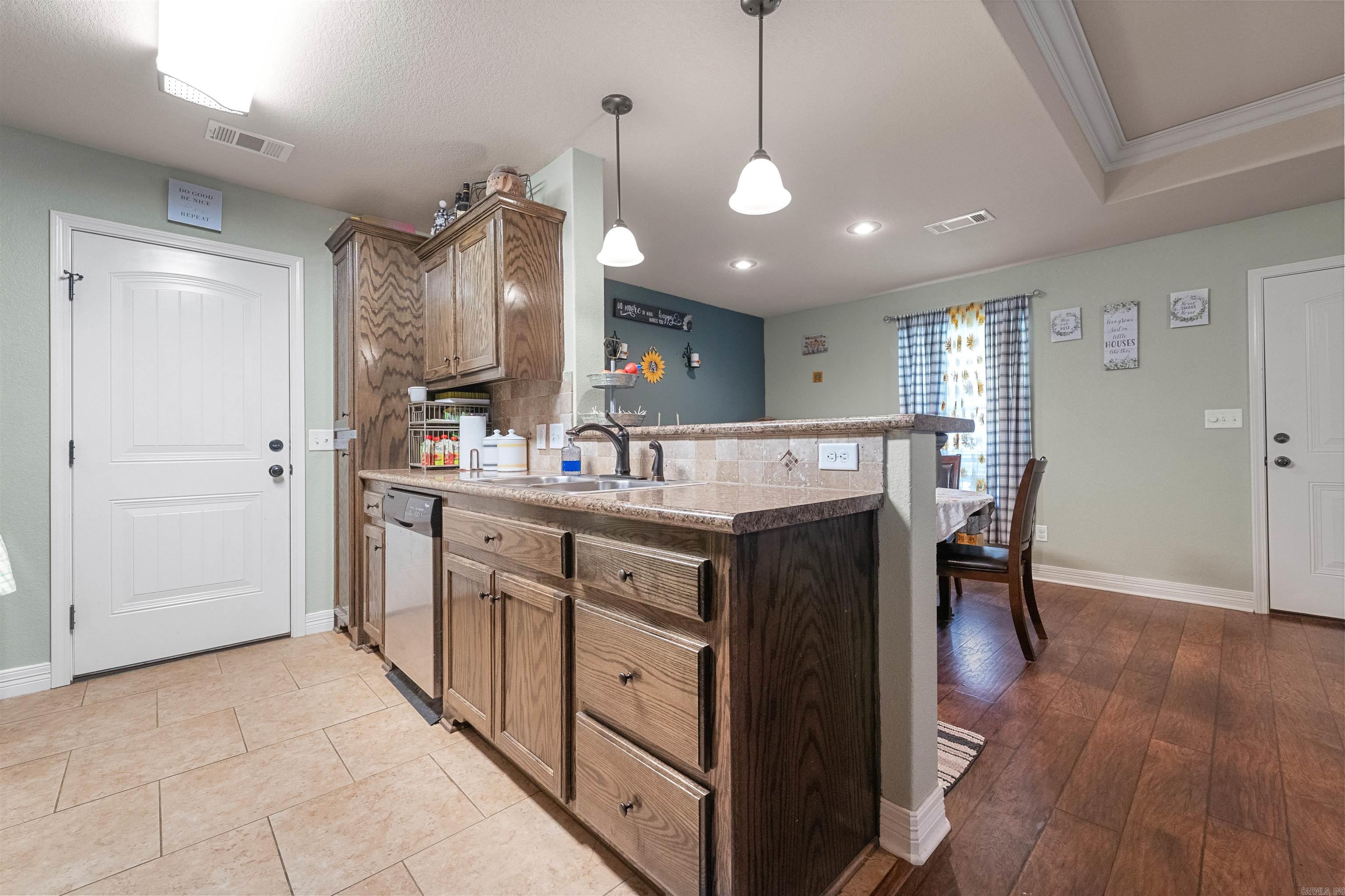 513 Saint Charles Ct  Haskell, AR
