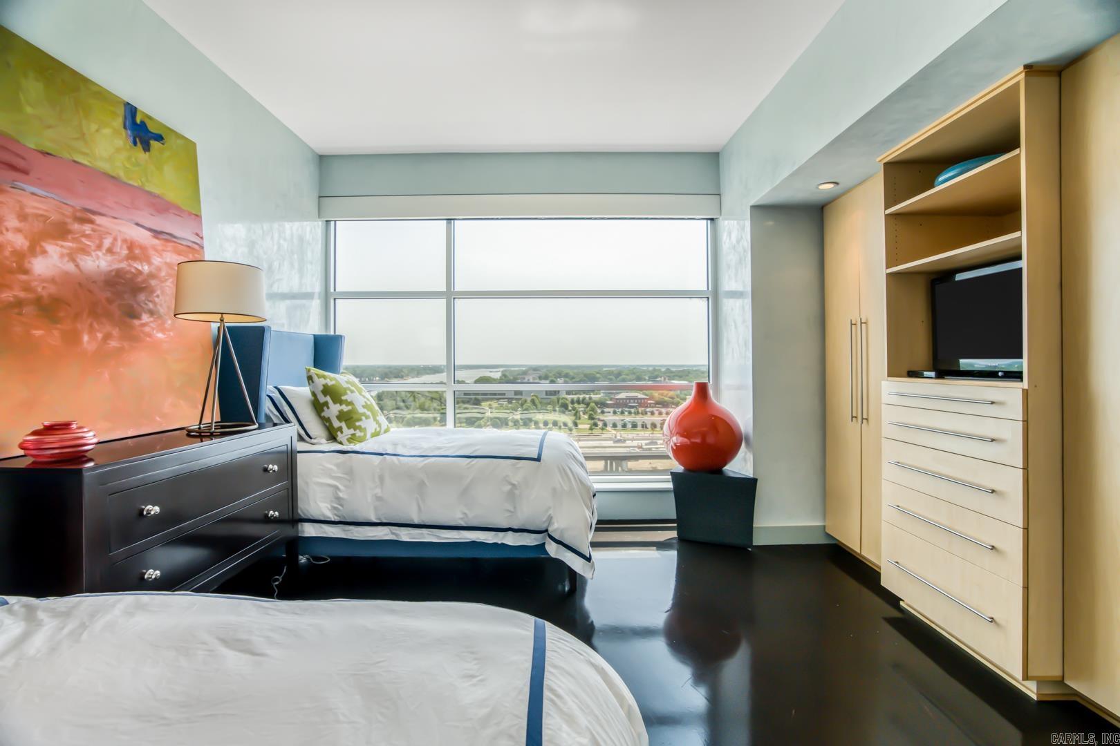 521 E President Clinton  Little Rock, AR