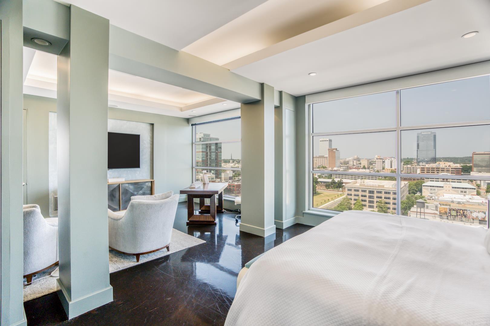 521 E President Clinton  Little Rock, AR