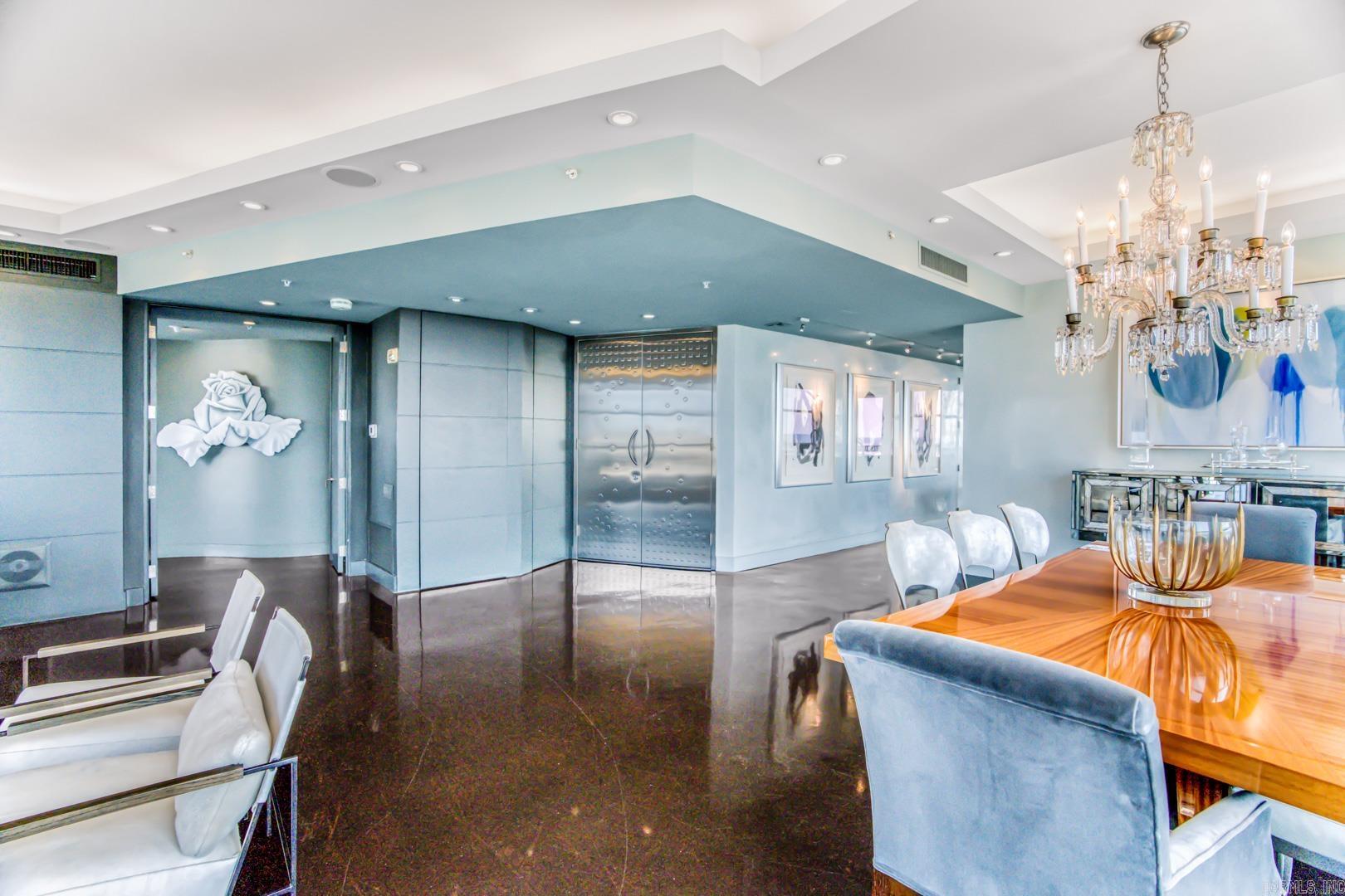 521 E President Clinton  Little Rock, AR