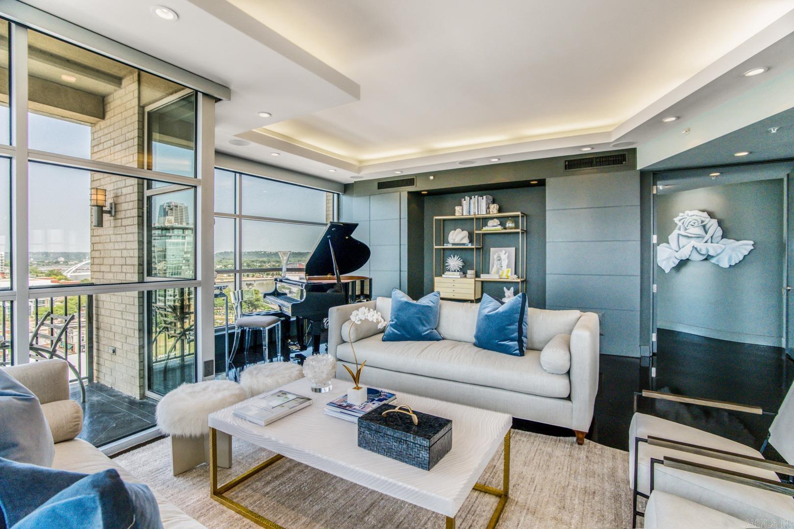 521 E President Clinton  Little Rock, AR
