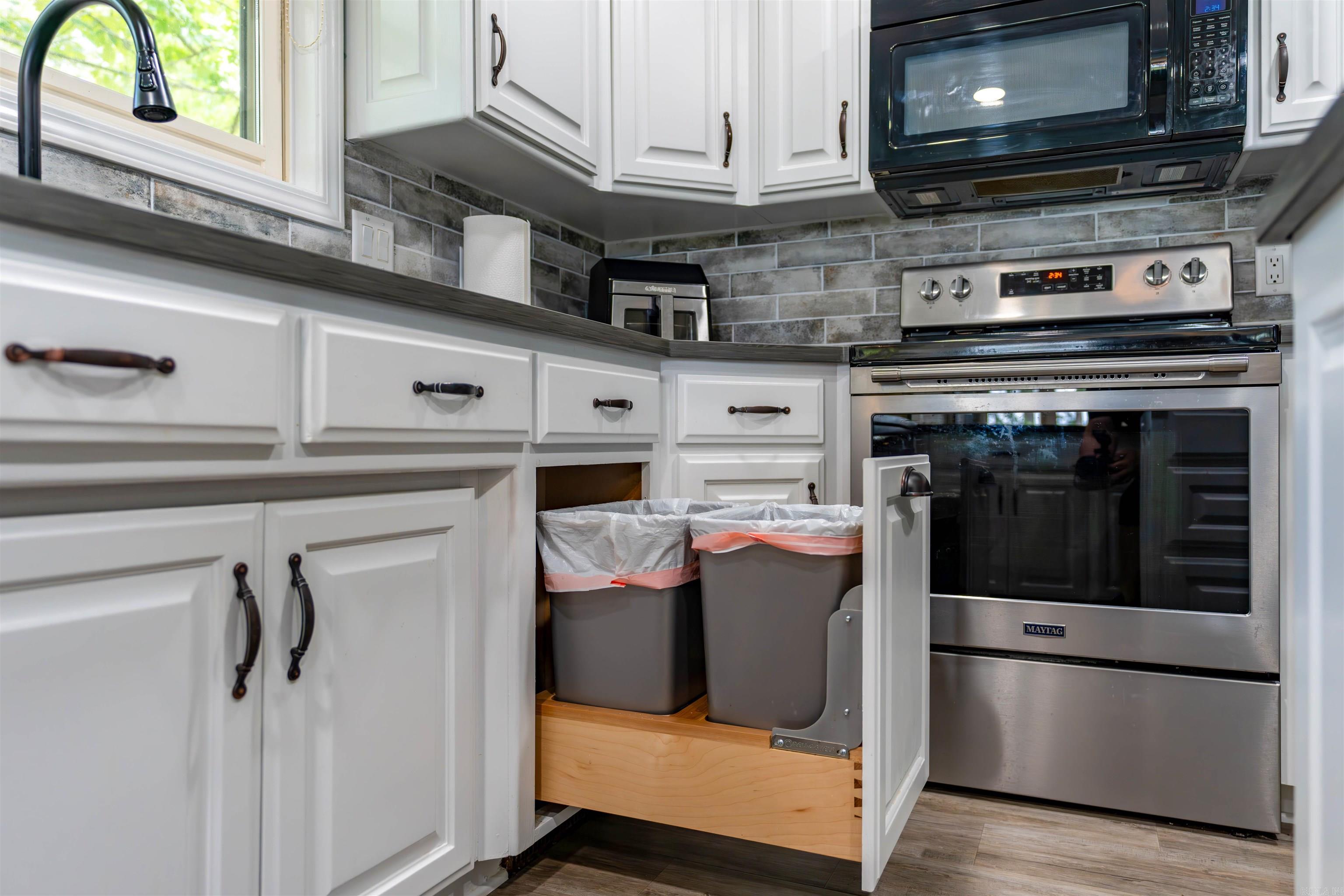 25 Cadiz  Hot Springs Village, AR
