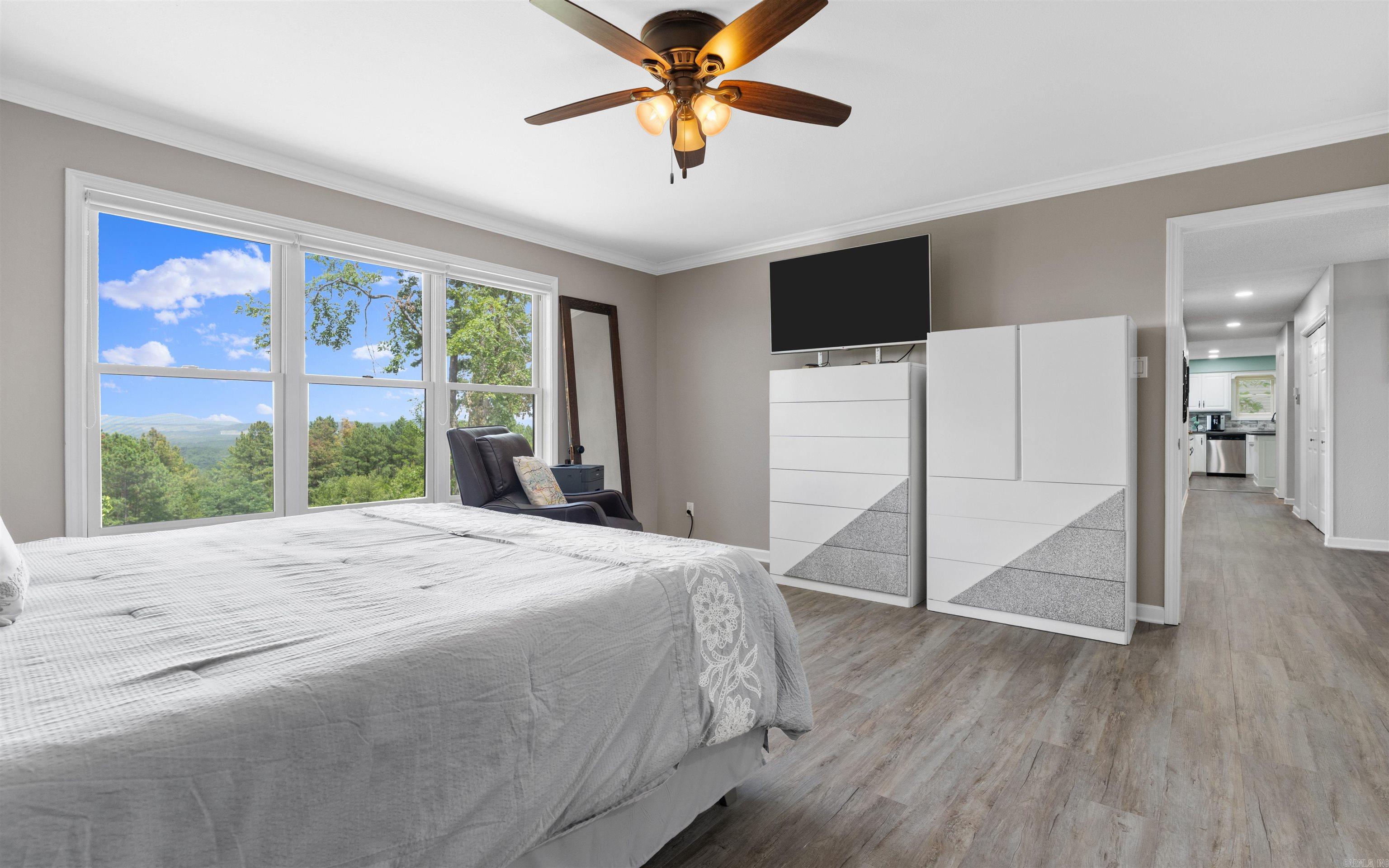 25 Cadiz  Hot Springs Village, AR
