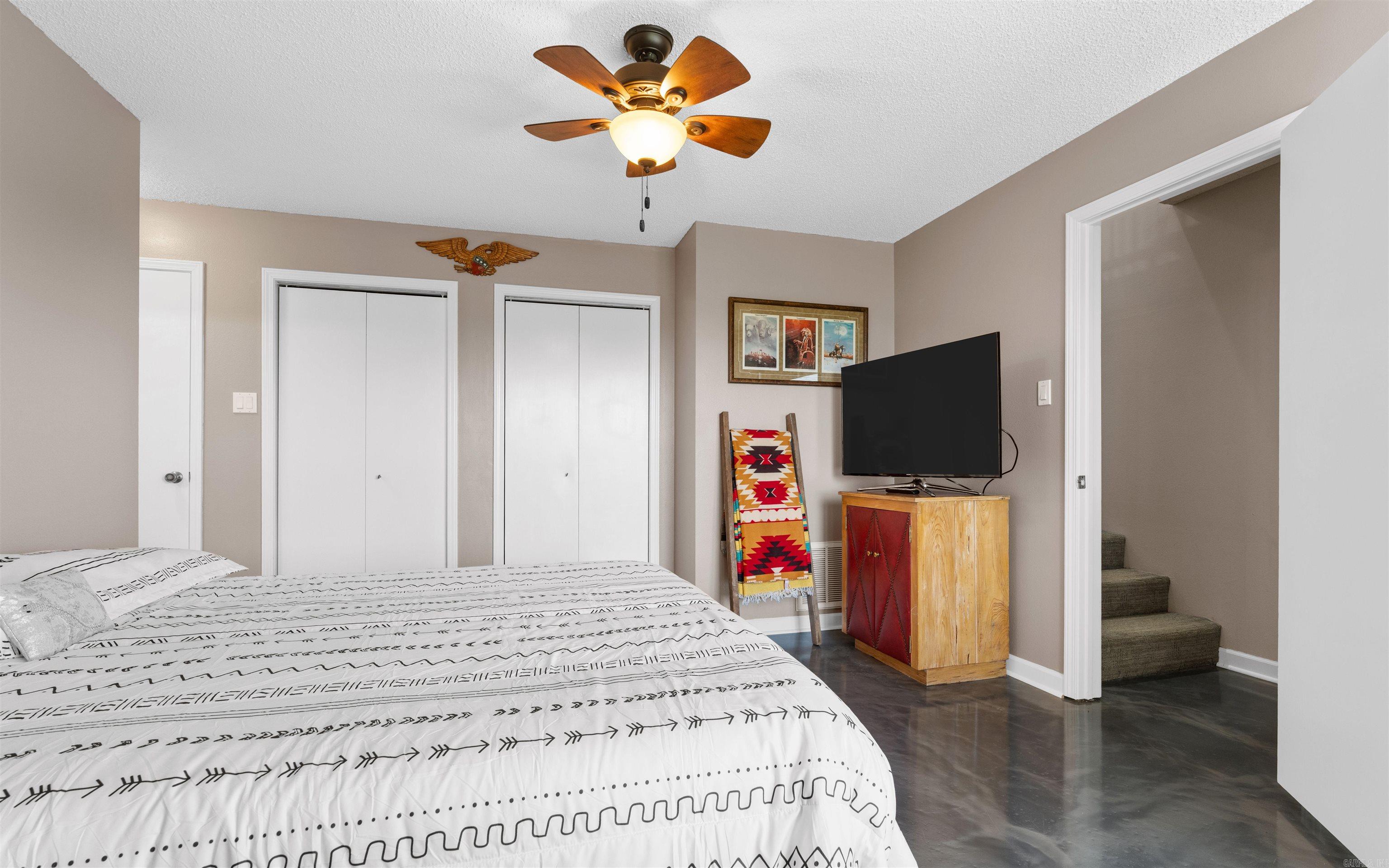 25 Cadiz  Hot Springs Village, AR