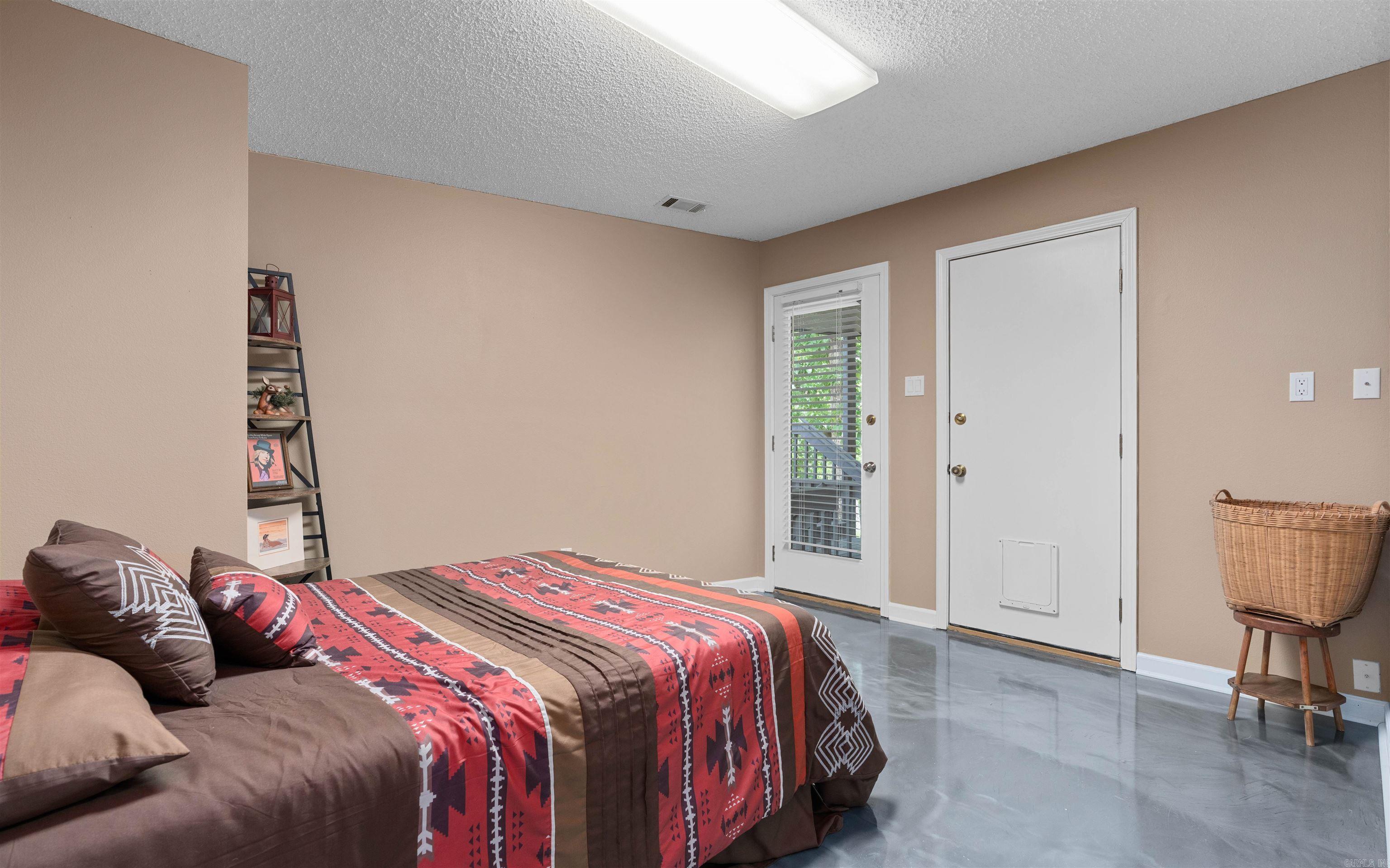 25 Cadiz  Hot Springs Village, AR