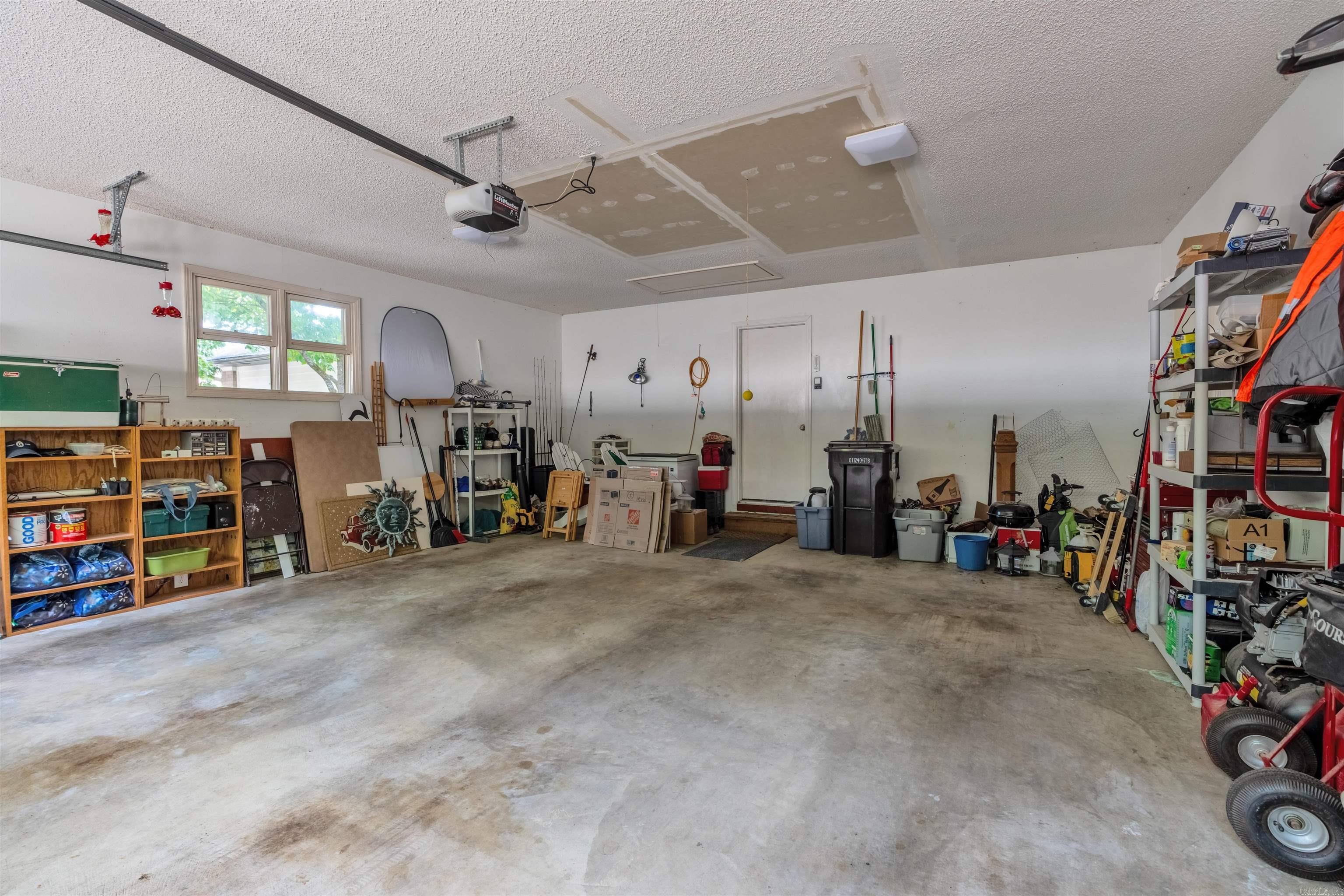 25 Cadiz  Hot Springs Village, AR