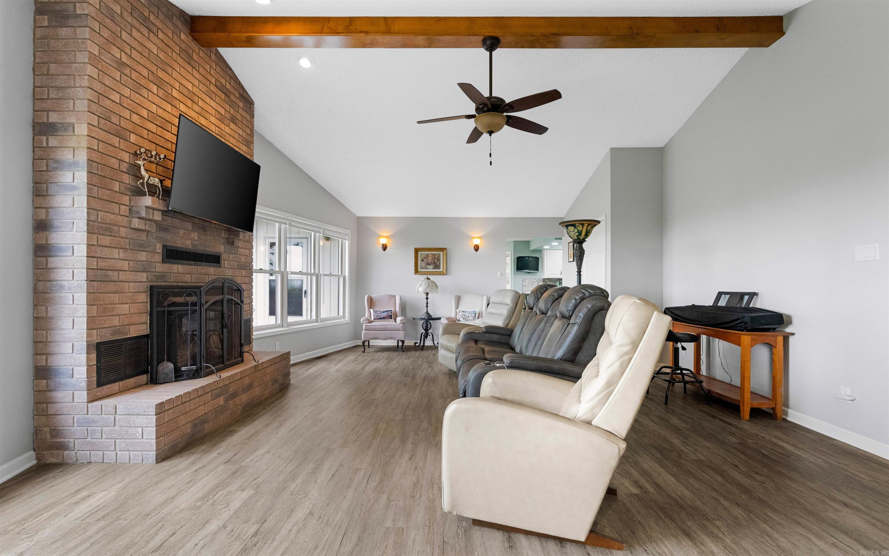 25 Cadiz  Hot Springs Village, AR