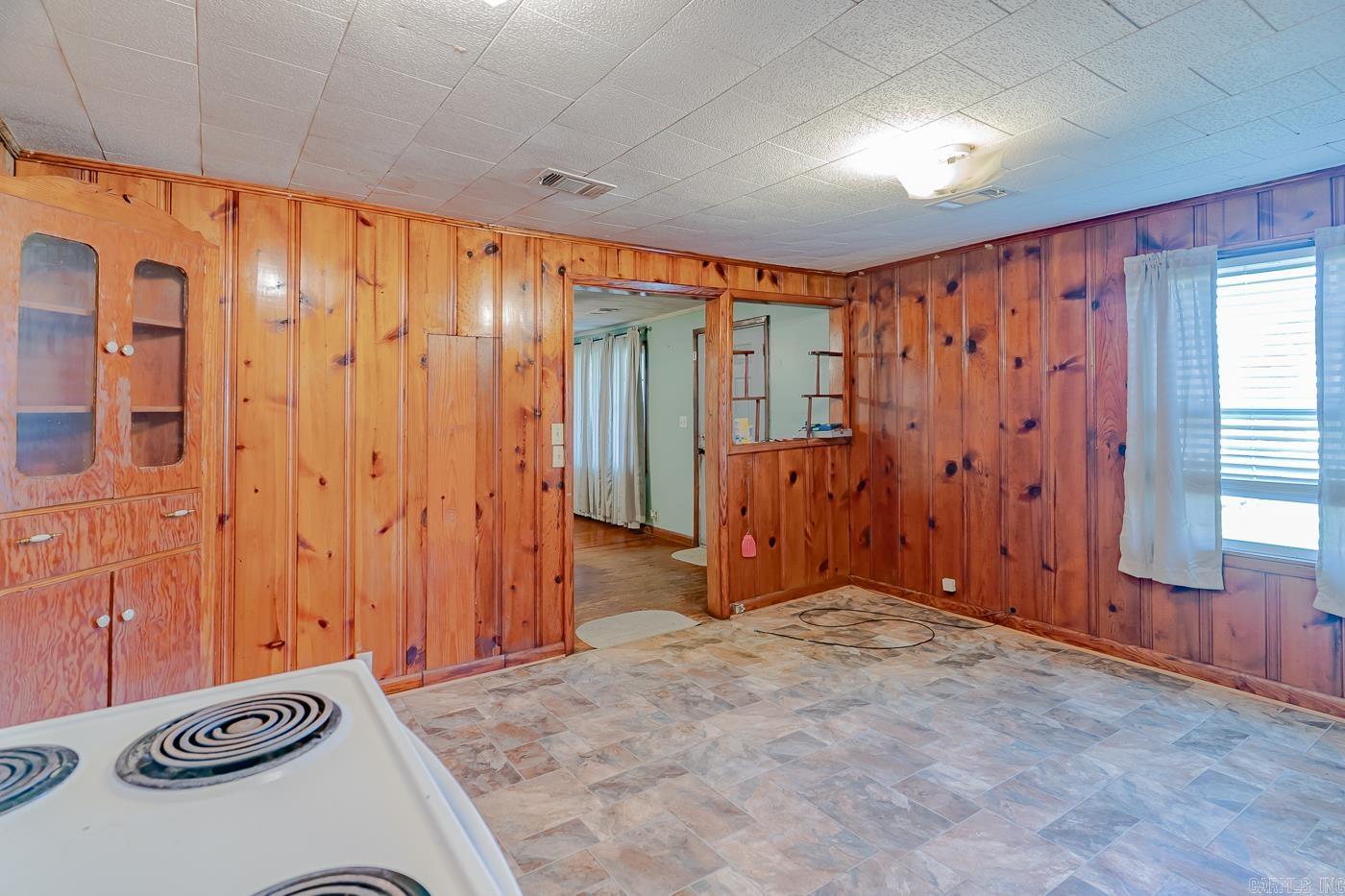 2075 S 141  Paragould, AR