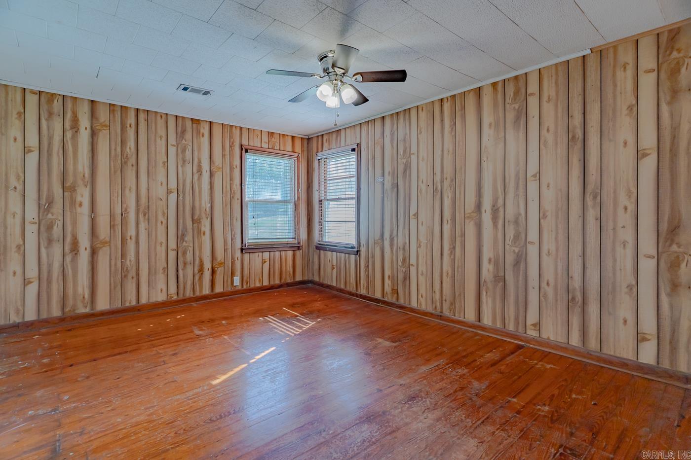 2075 S 141  Paragould, AR