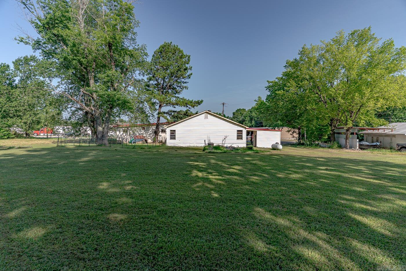2075 S 141  Paragould, AR