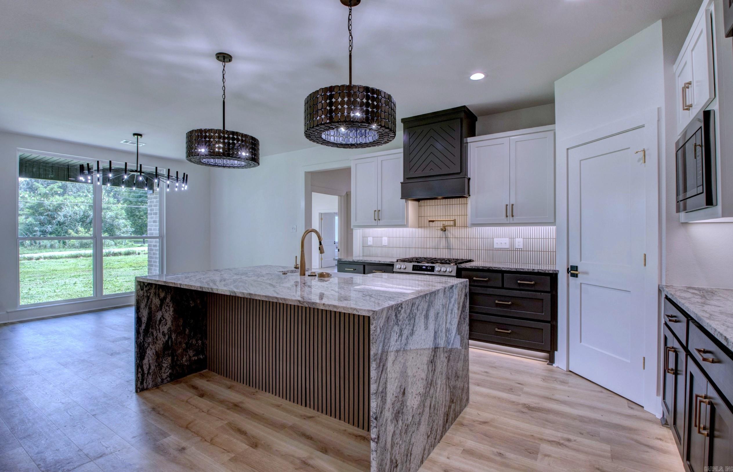 21 Calvados Ct  Cabot, AR