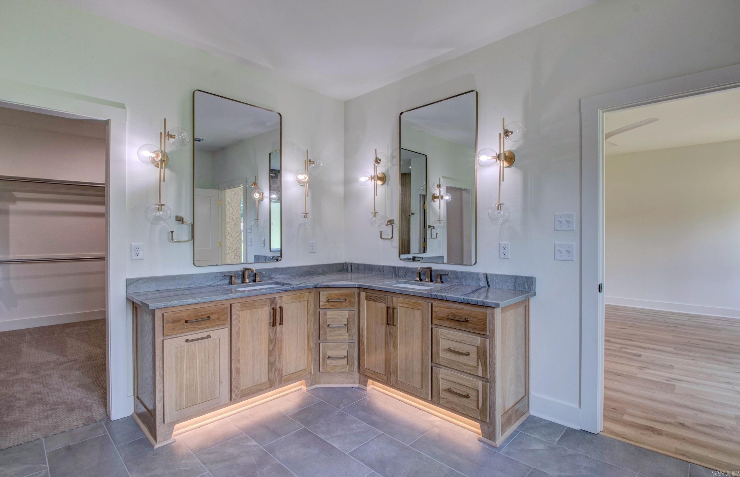 21 Calvados Ct  Cabot, AR