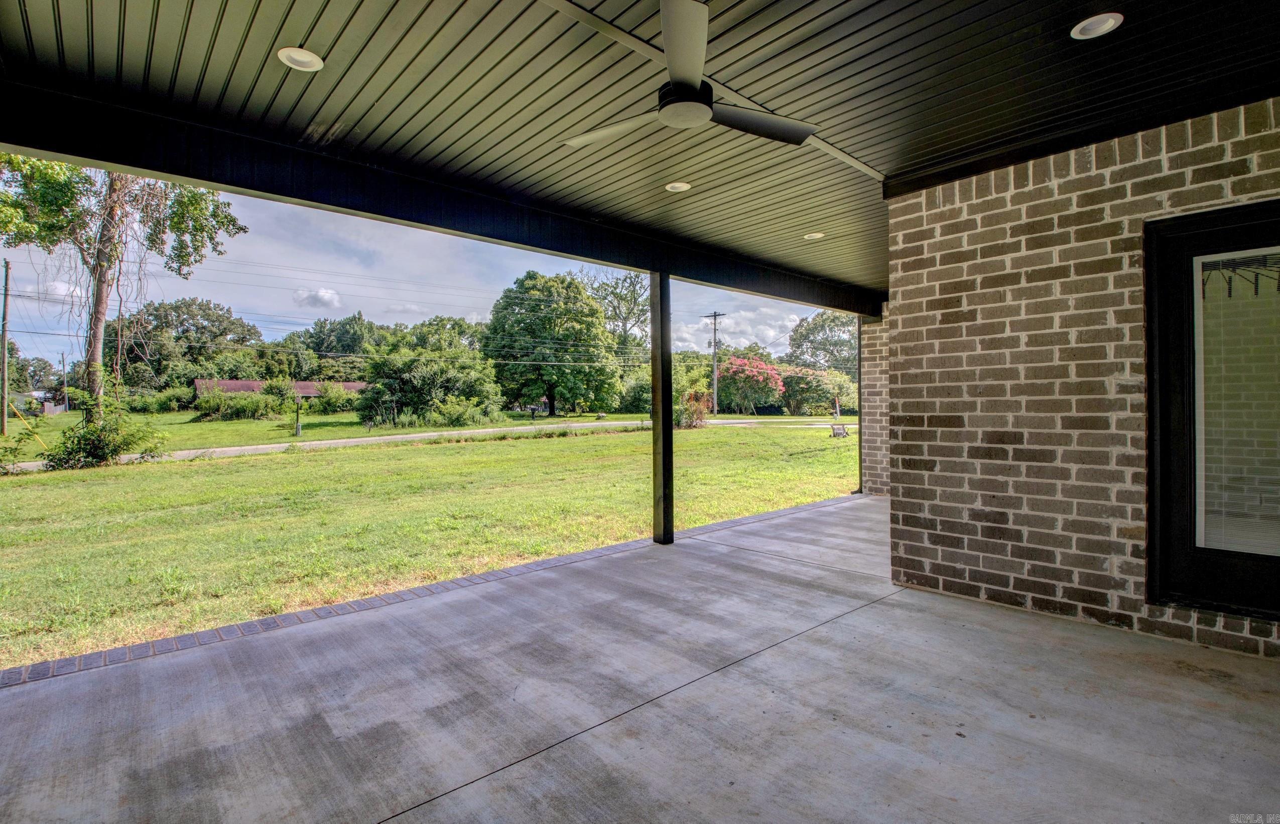 21 Calvados Ct  Cabot, AR
