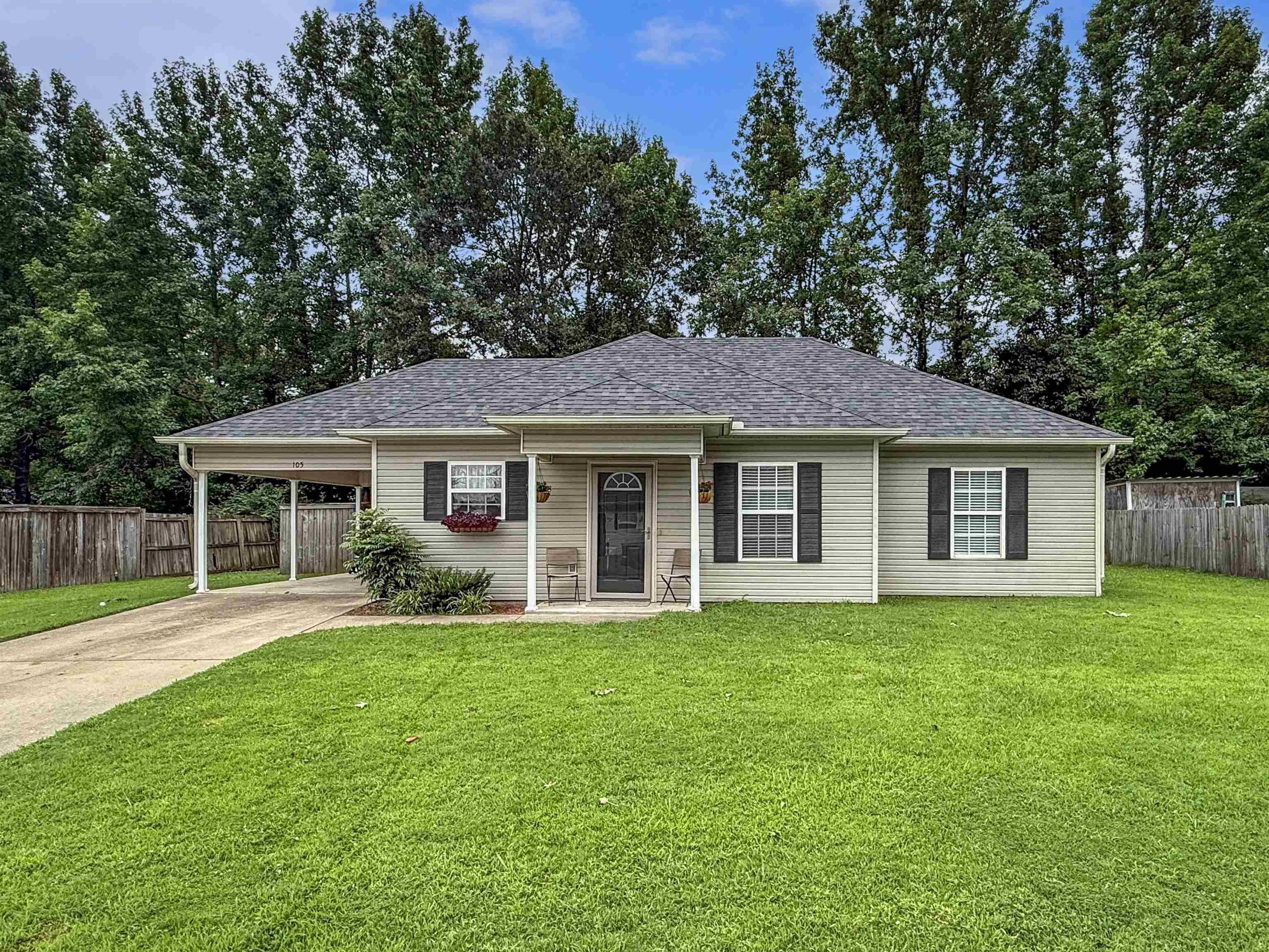 105 Lucy Lane Ward, AR 72176