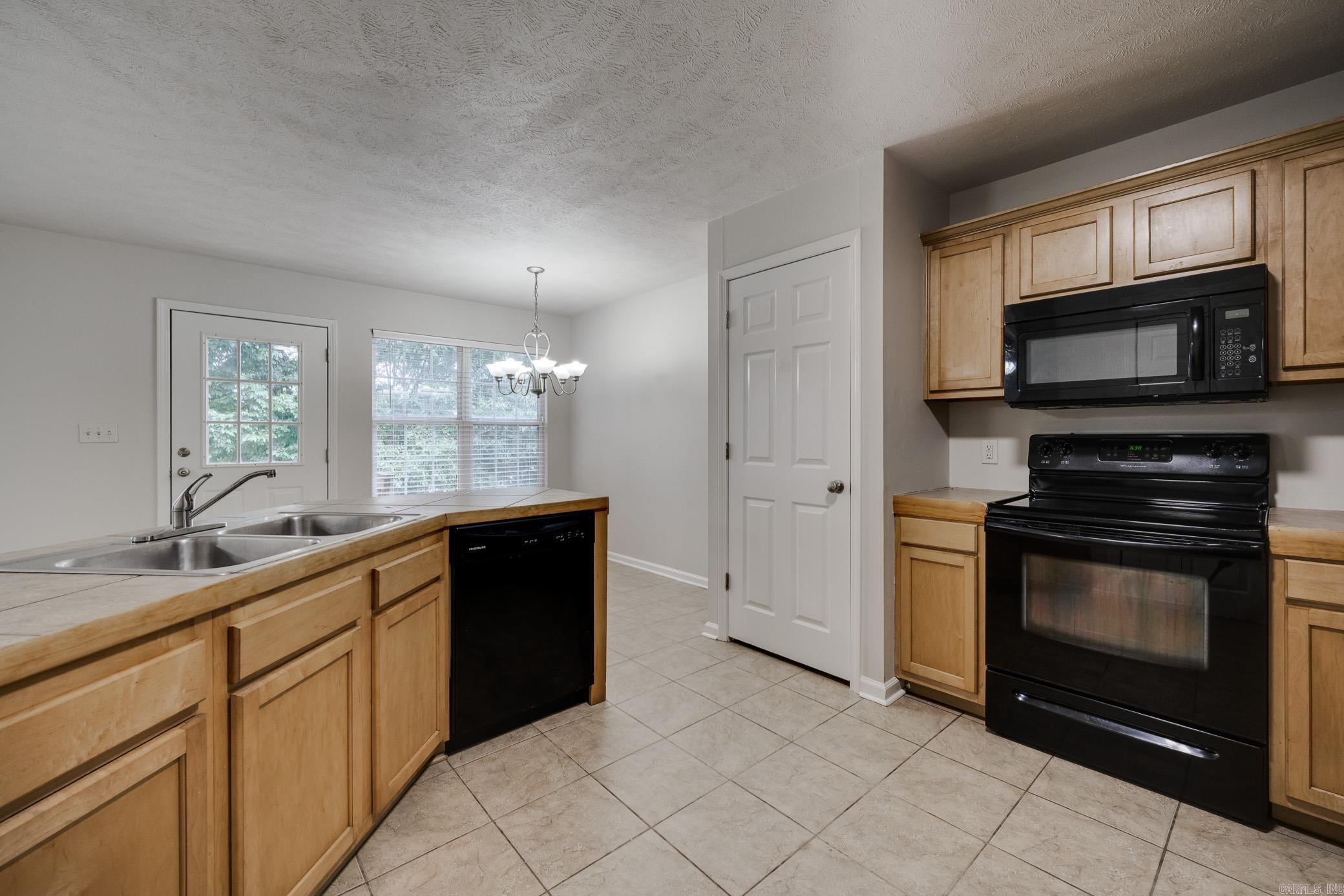 108 Weston Circle  Greenbrier, AR