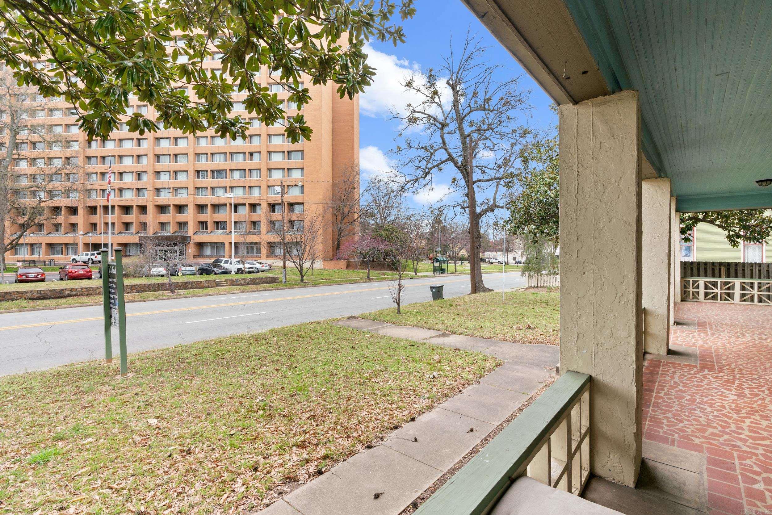 1817 S Broadway  Little Rock, AR