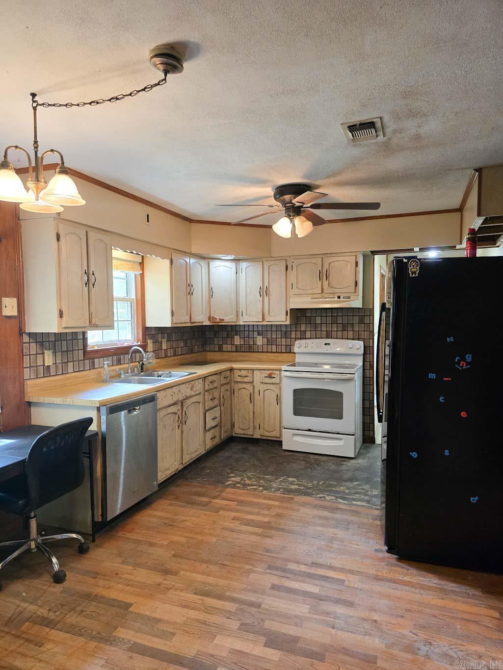 130 Polk Road 30  Hatfield, AR