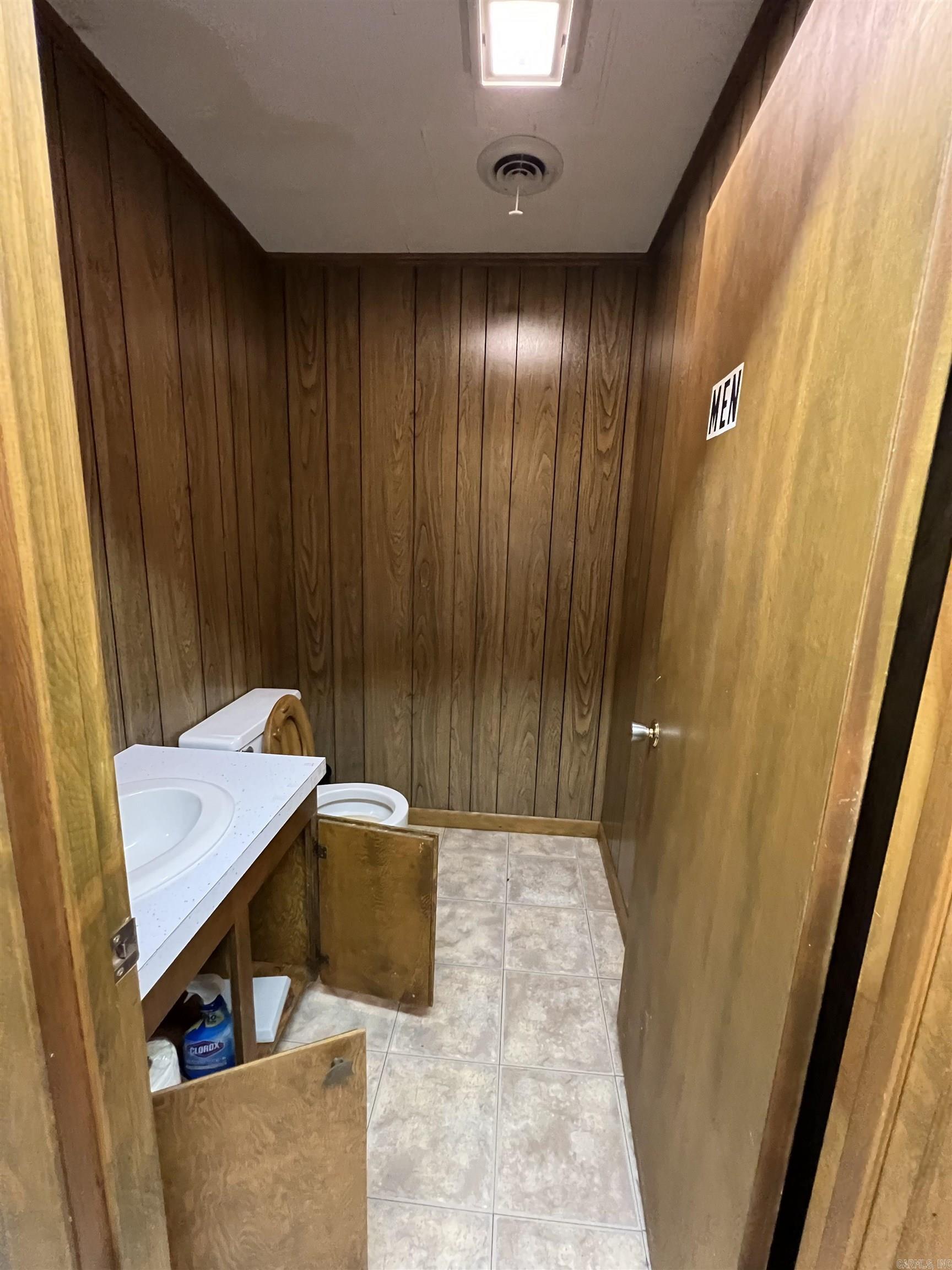 359 US 70 Walnut Street De Valls Bluff, AR