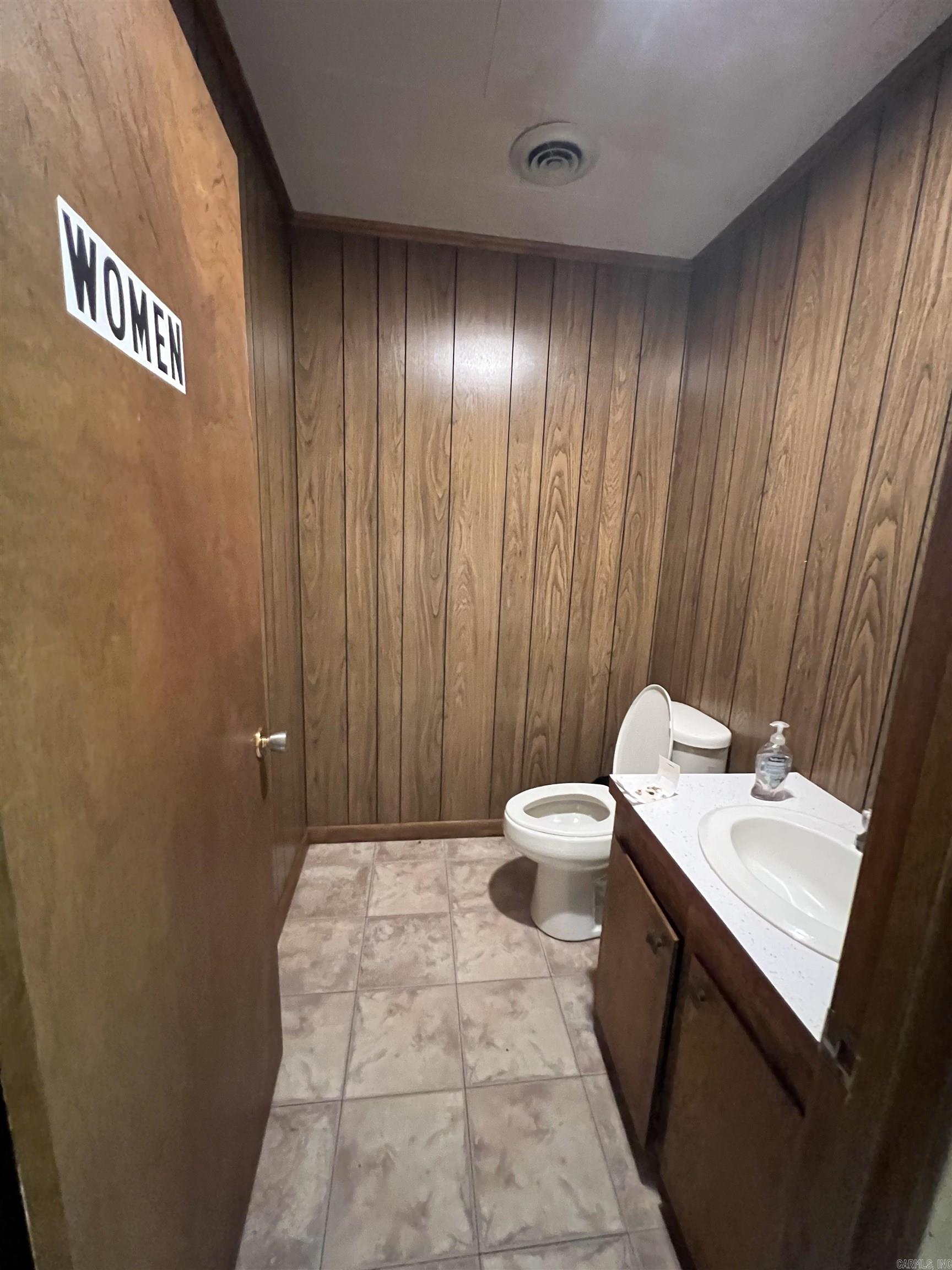 359 US 70 Walnut Street De Valls Bluff, AR