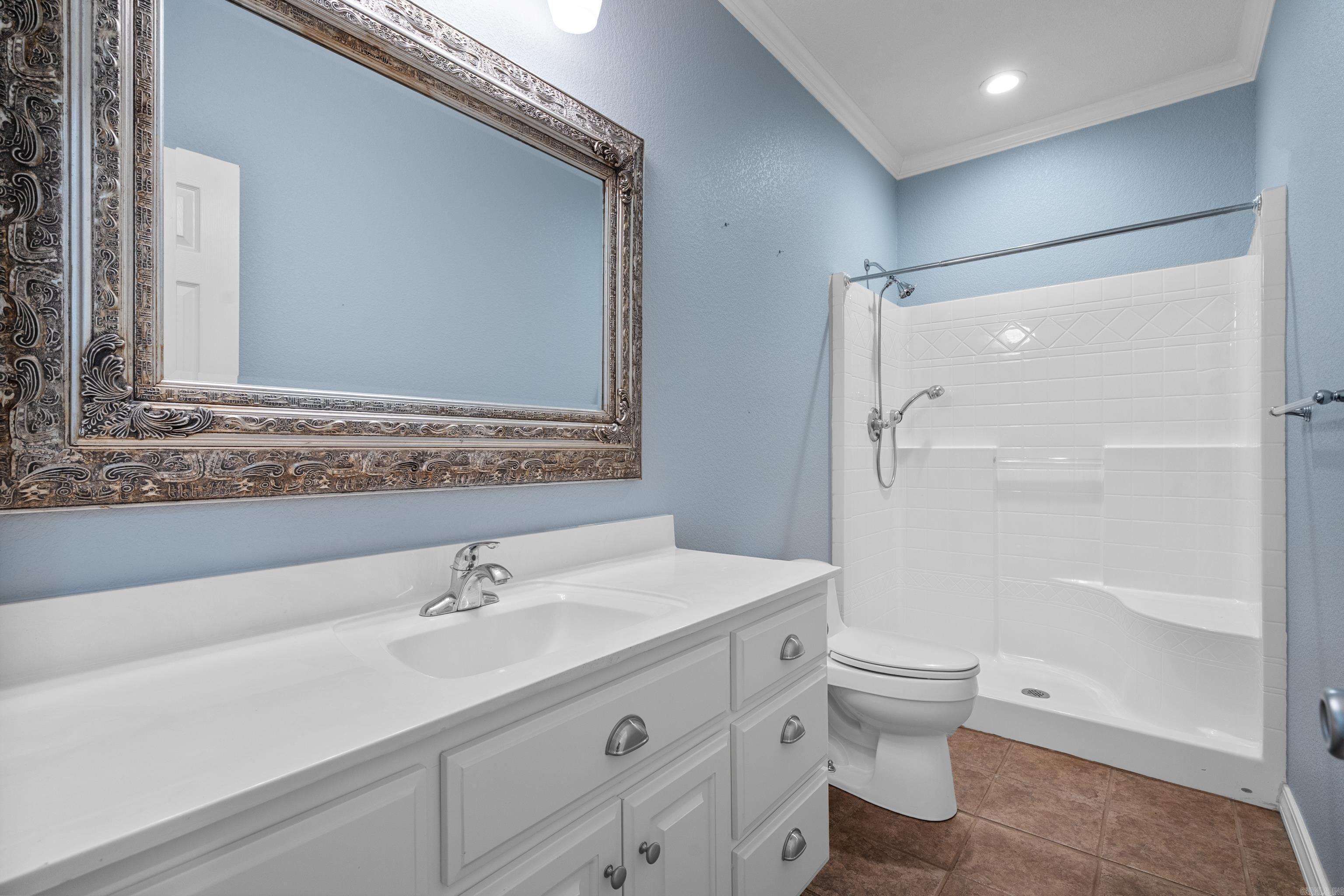 220 McDonald  Hot Springs, AR