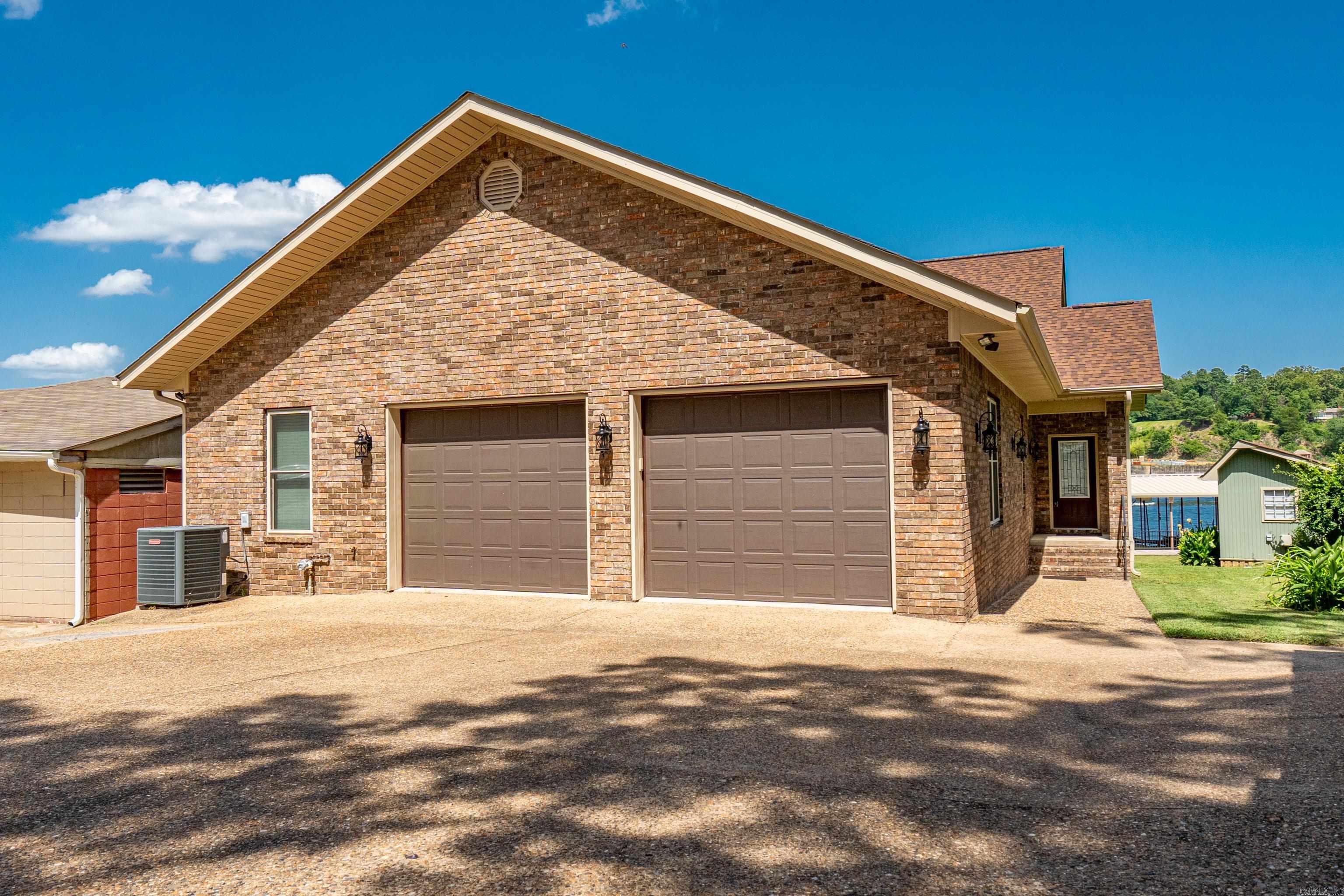 220 McDonald  Hot Springs, AR
