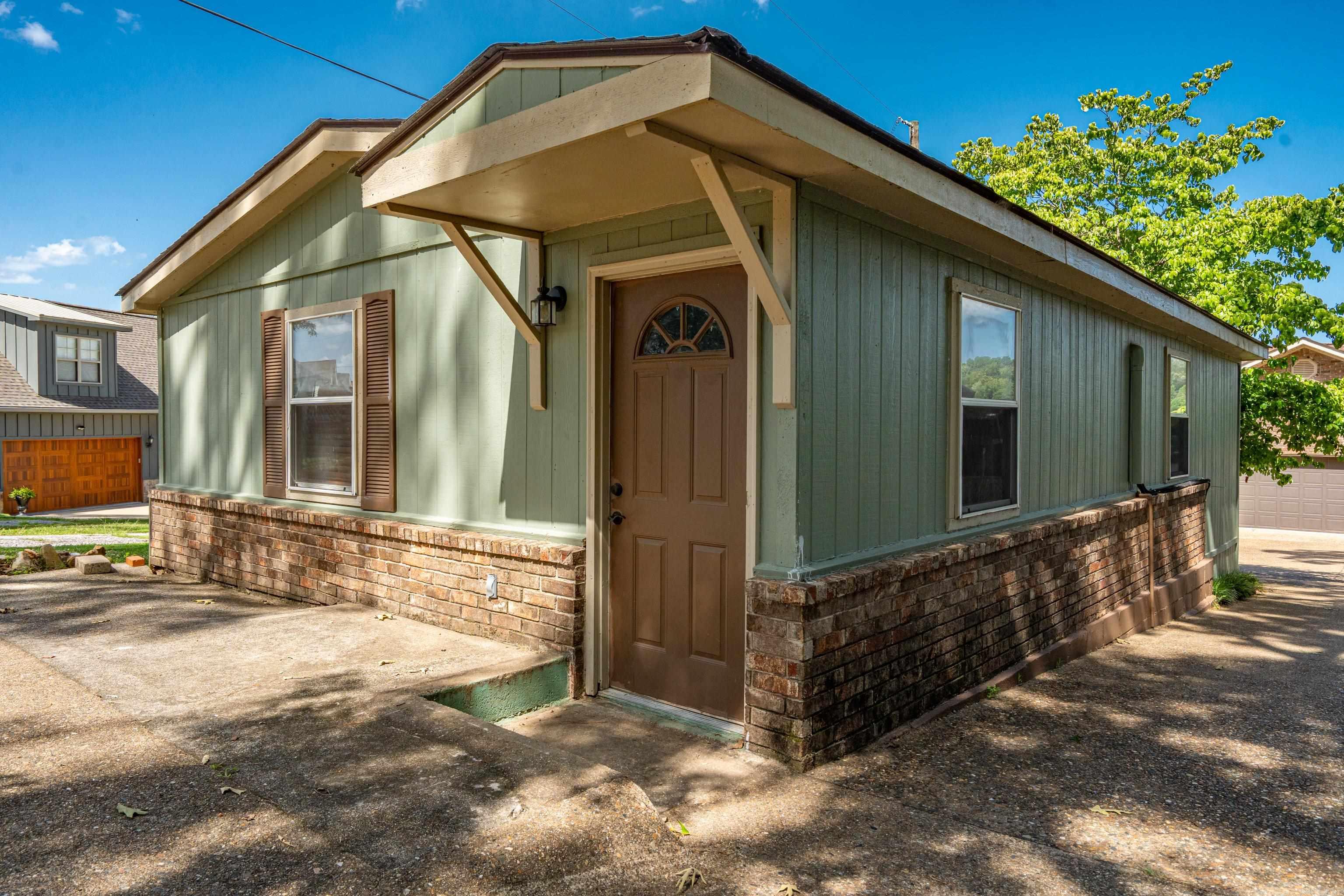 220 McDonald  Hot Springs, AR