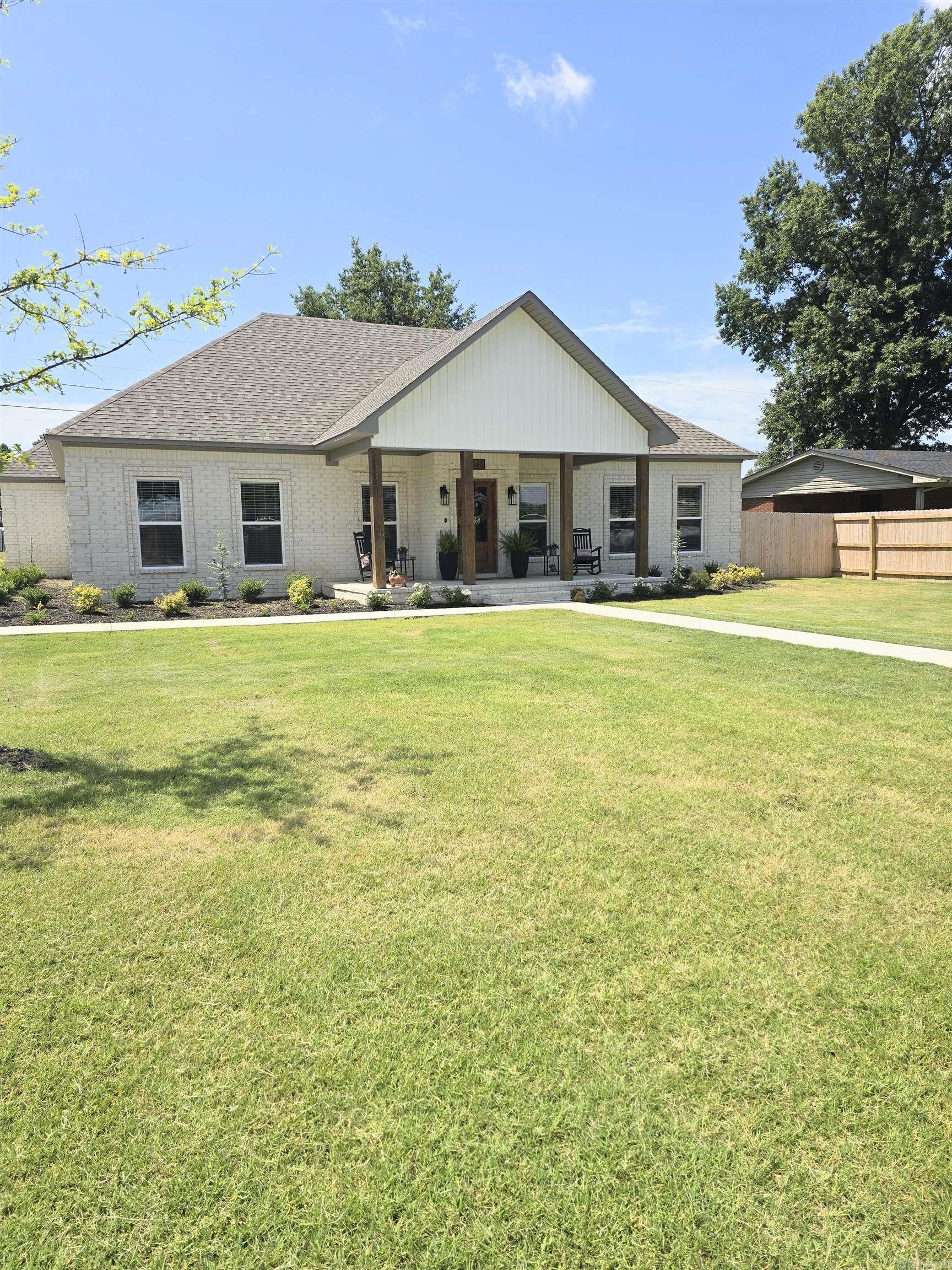 1025 Bridges Ave E  Wynne, AR
