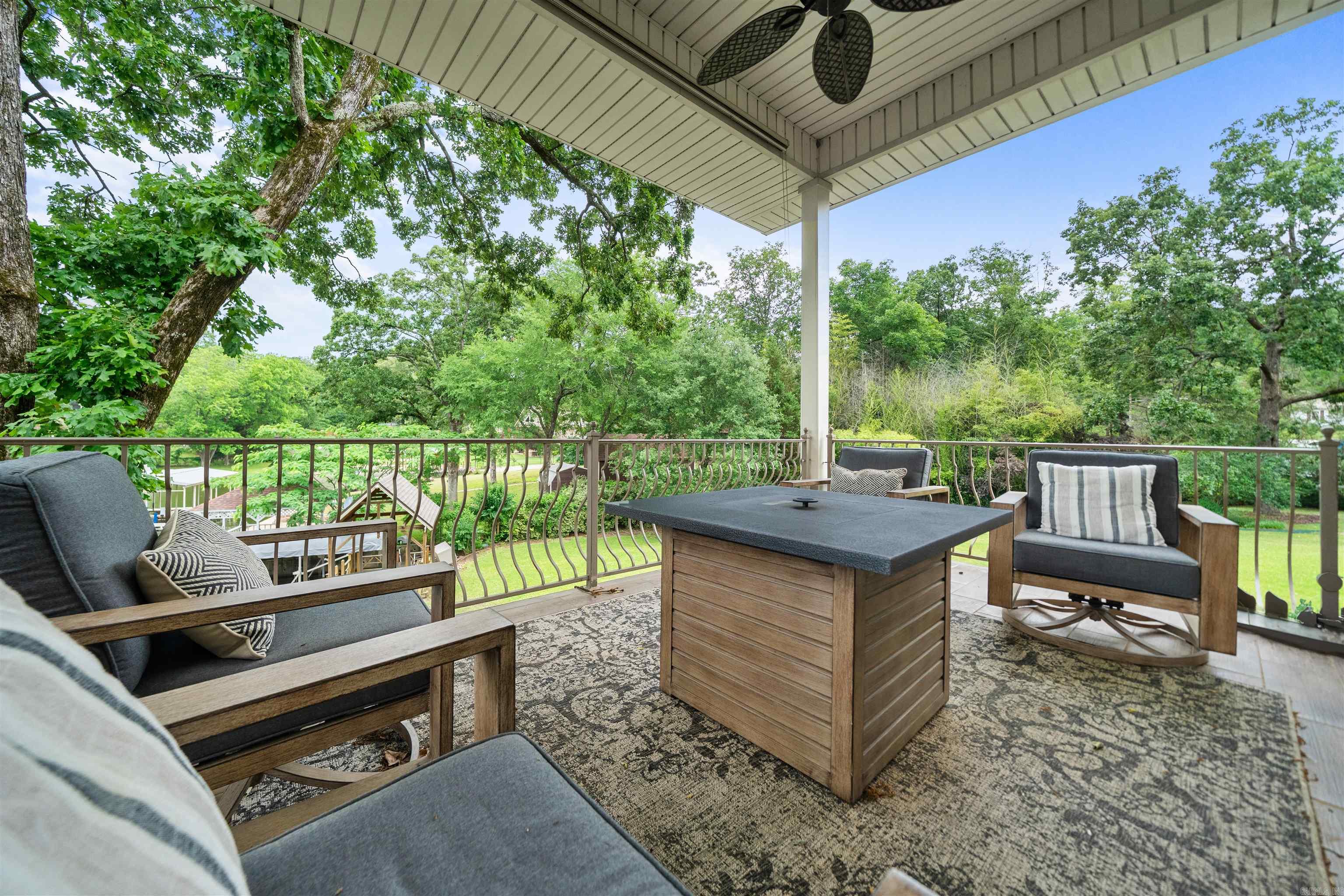 180 Port Au Prince  Hot Springs, AR