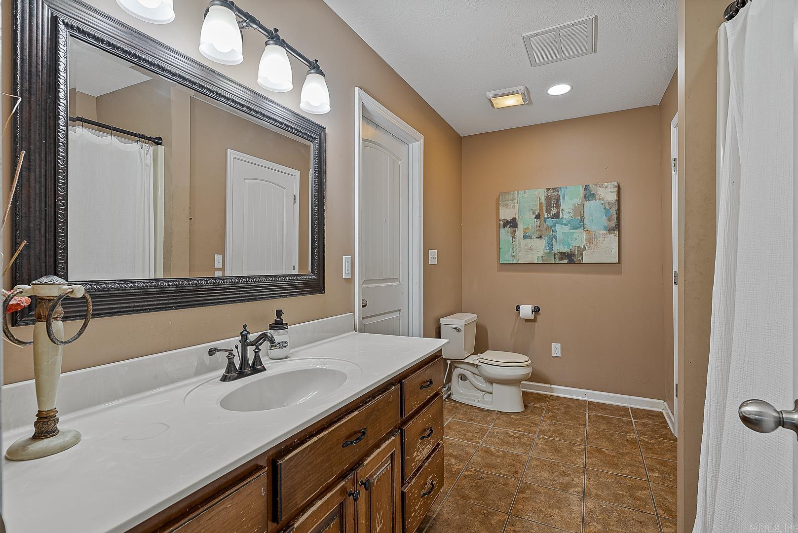 5007 S 28th St.  Paragould, AR