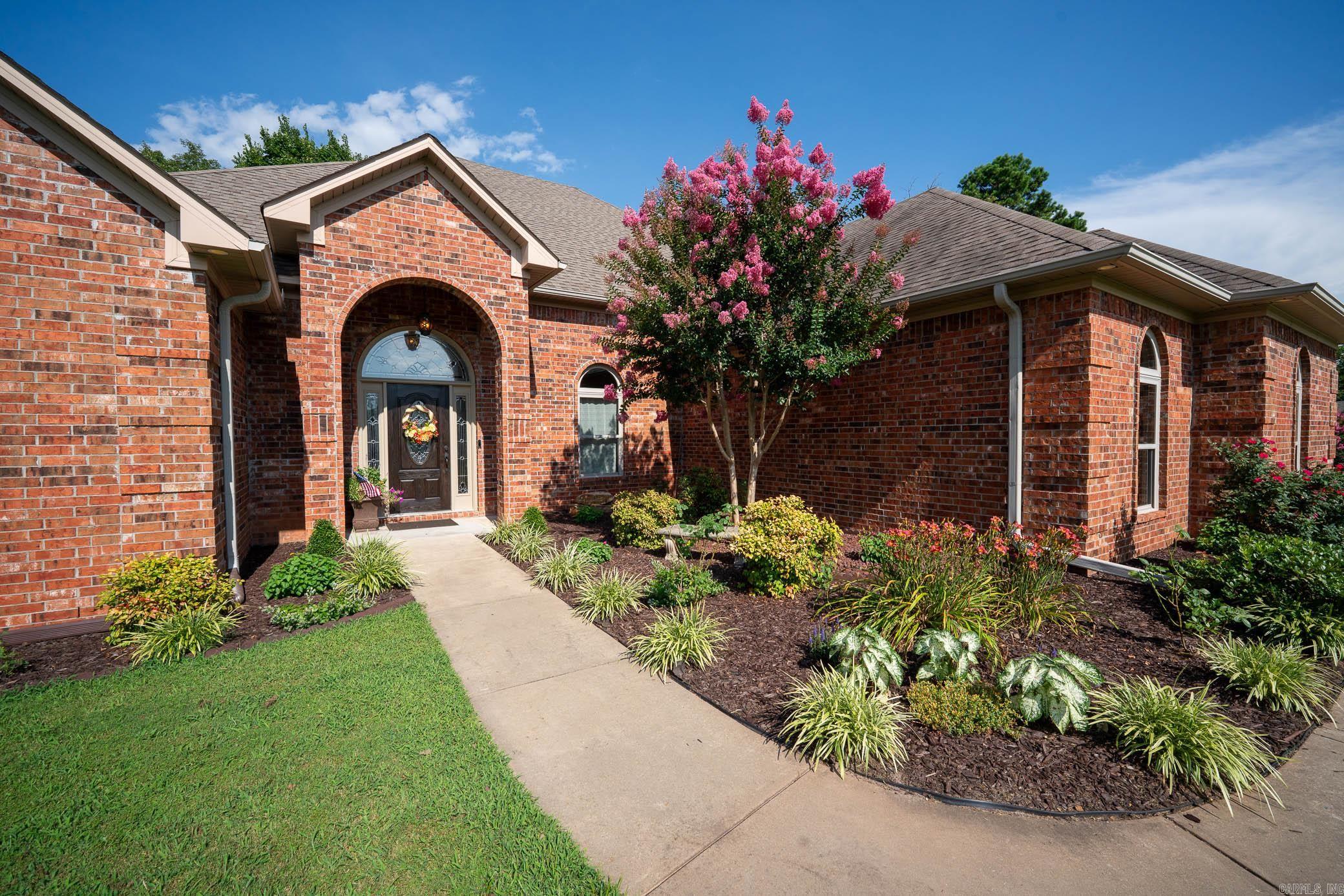 13 Scenic  Greenbrier, AR