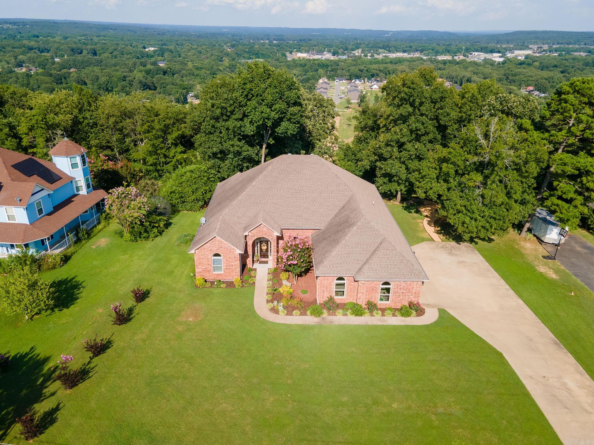 13 Scenic  Greenbrier, AR