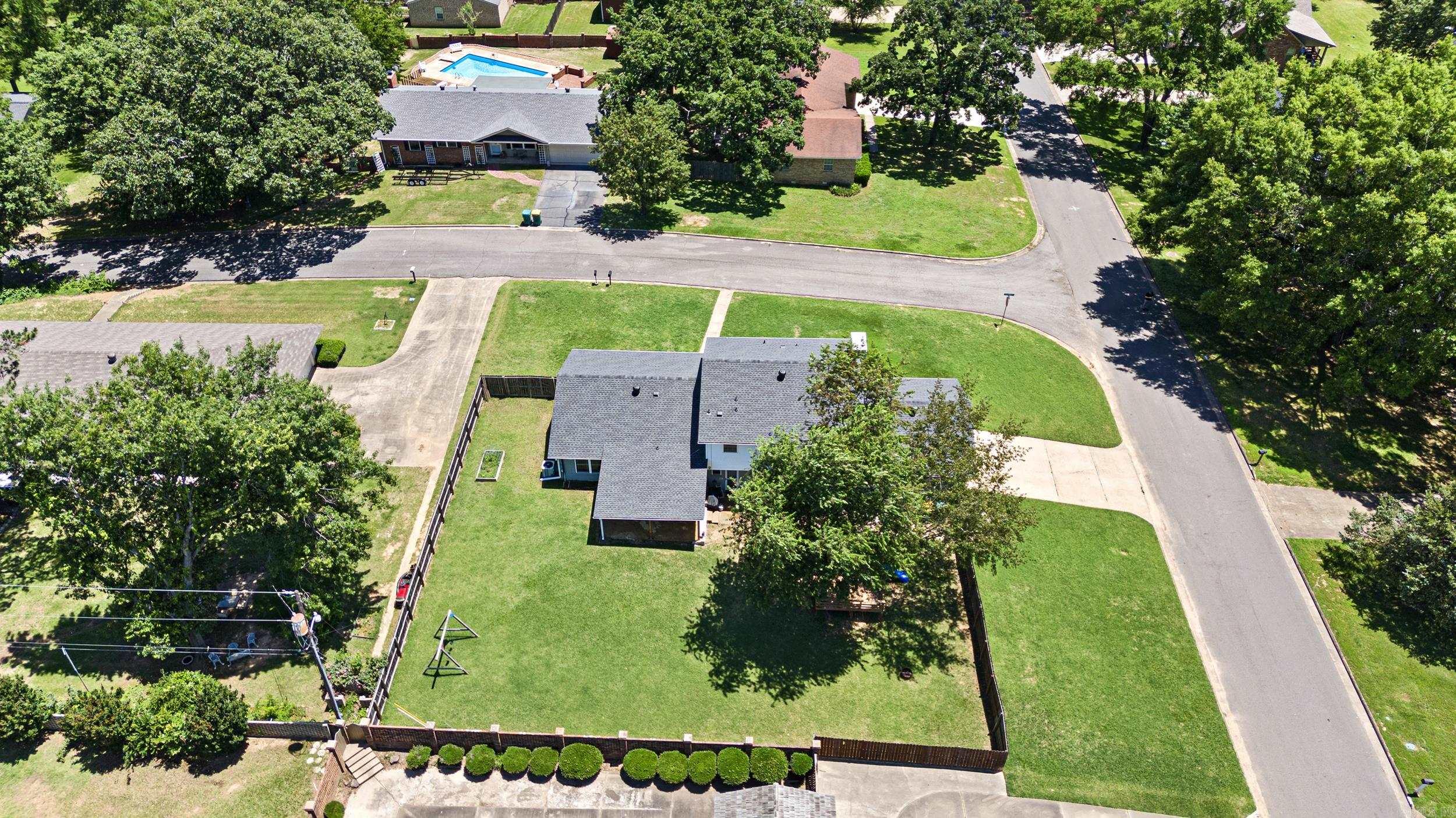 240 S Beaumont  Russellville, AR