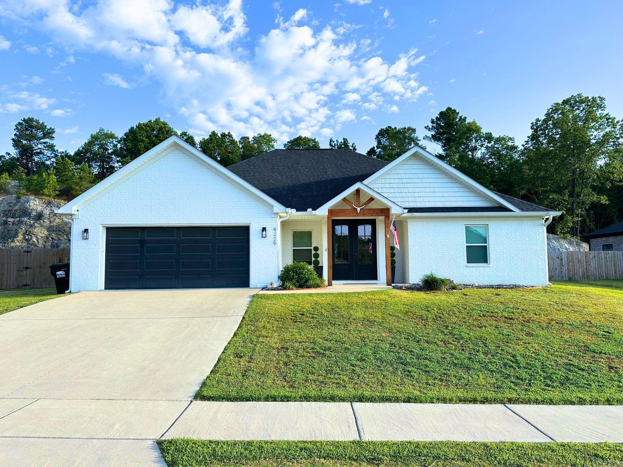 4229 Hampton Dr  Benton, AR