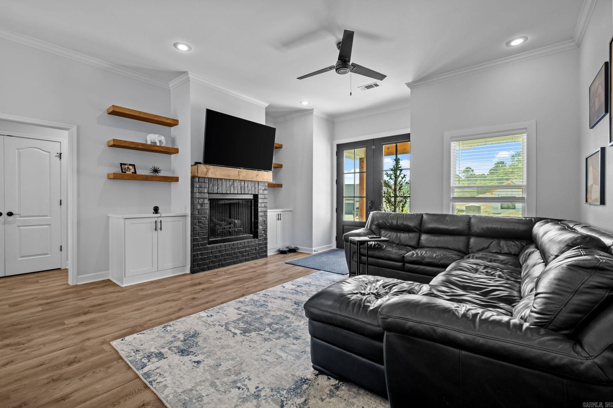 4229 Hampton Dr  Benton, AR